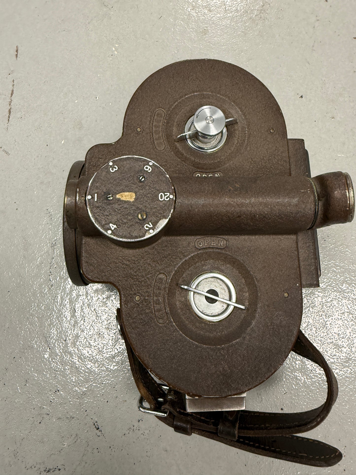 Bell & Howell Filmo 70 H 16mm Motion Picture Cine Camera