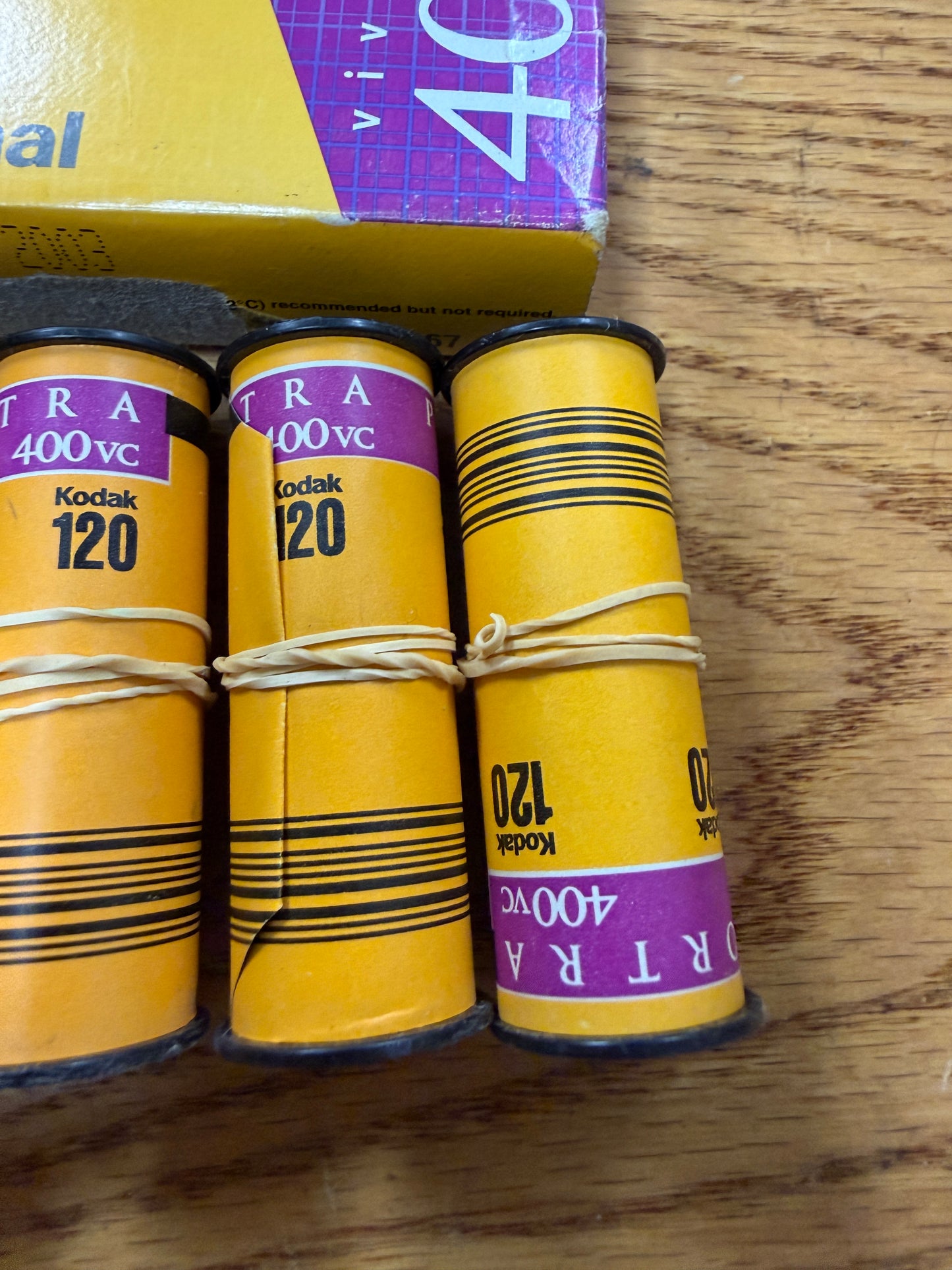 Kodak PROFESSIONAL PORTRA 400VC 120 ISO 400 5 rolls pro pack