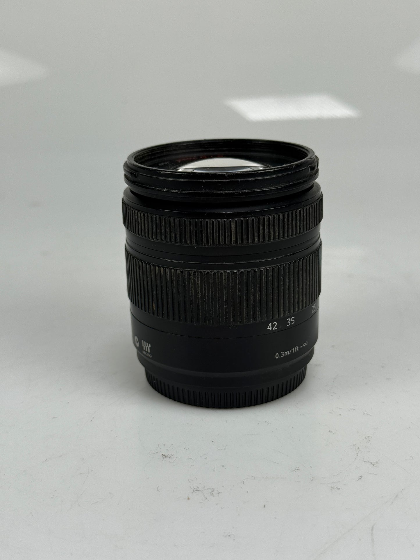 Panasonic Lumix G Vario H-FS014042 14-42mm f3.5-5.6 Asph. Zoom Mega OIS Lens