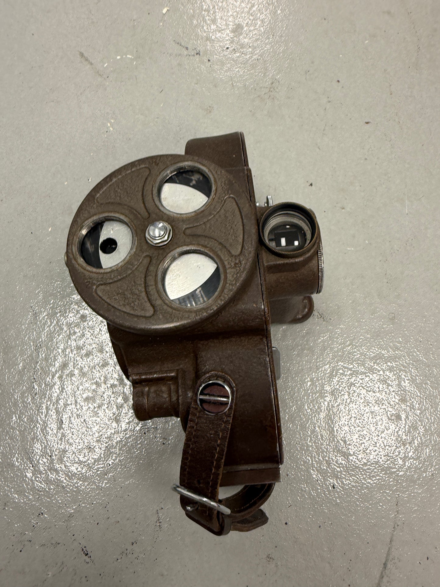 Bell & Howell Filmo 70 H 16mm Motion Picture Cine Camera