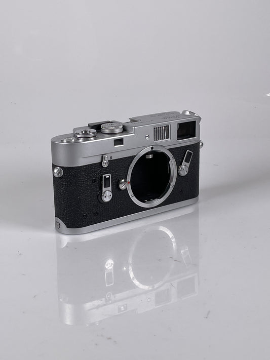 Leica M4 Chrome 35mm rangefinder film camera body