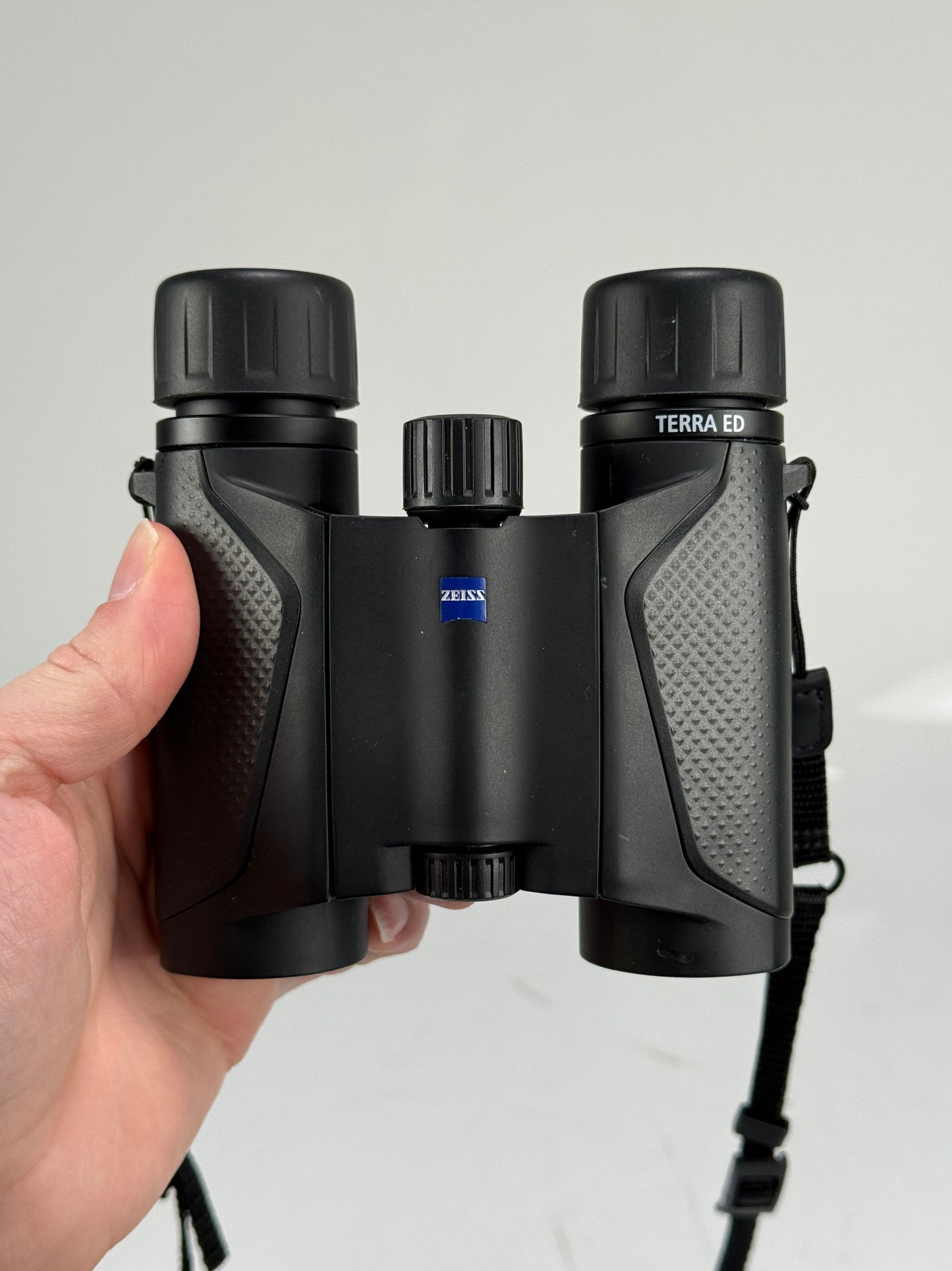 Zeiss Terra ED Pocket 8x25 Binocular - Black
