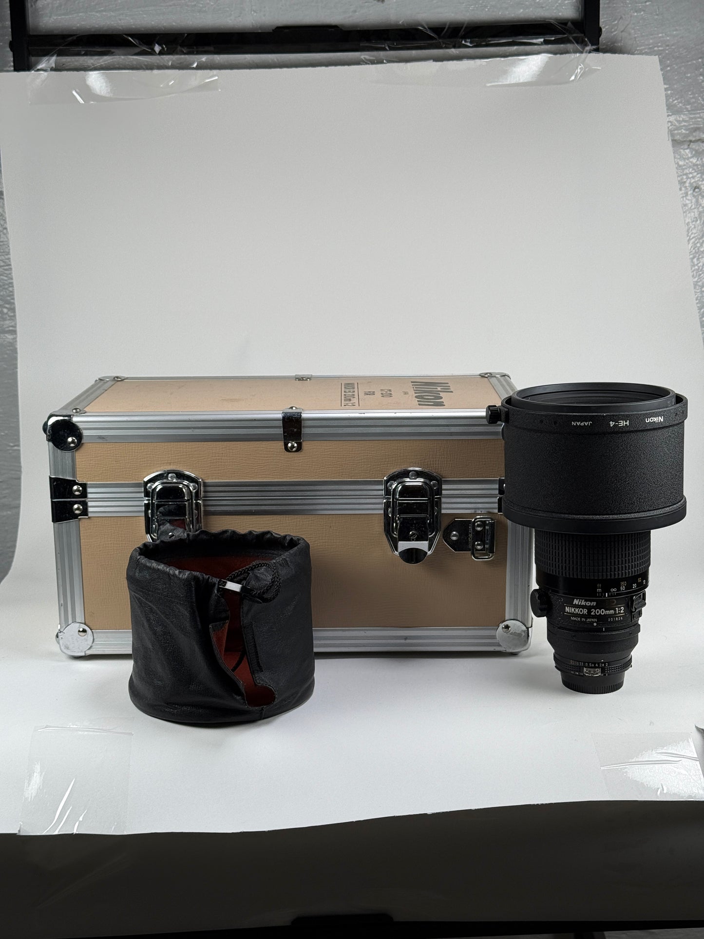 Nikon 200mm f2 Nikkor ED AIS Manual Focus Lens