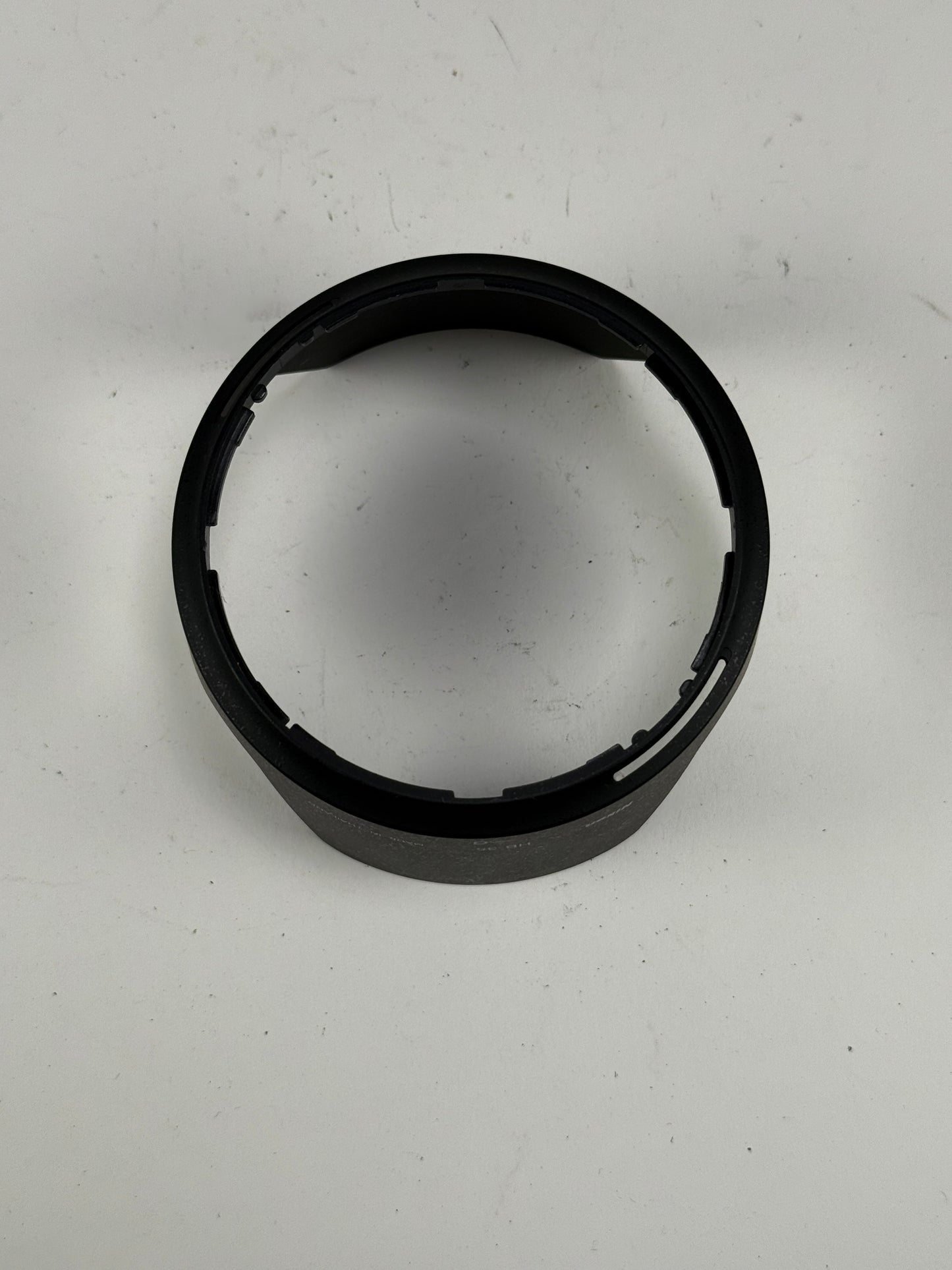 Nikon HB-35 HB 35 petal hood for AF-S DX VR 18-200mm f3.5-5.6G lenses
