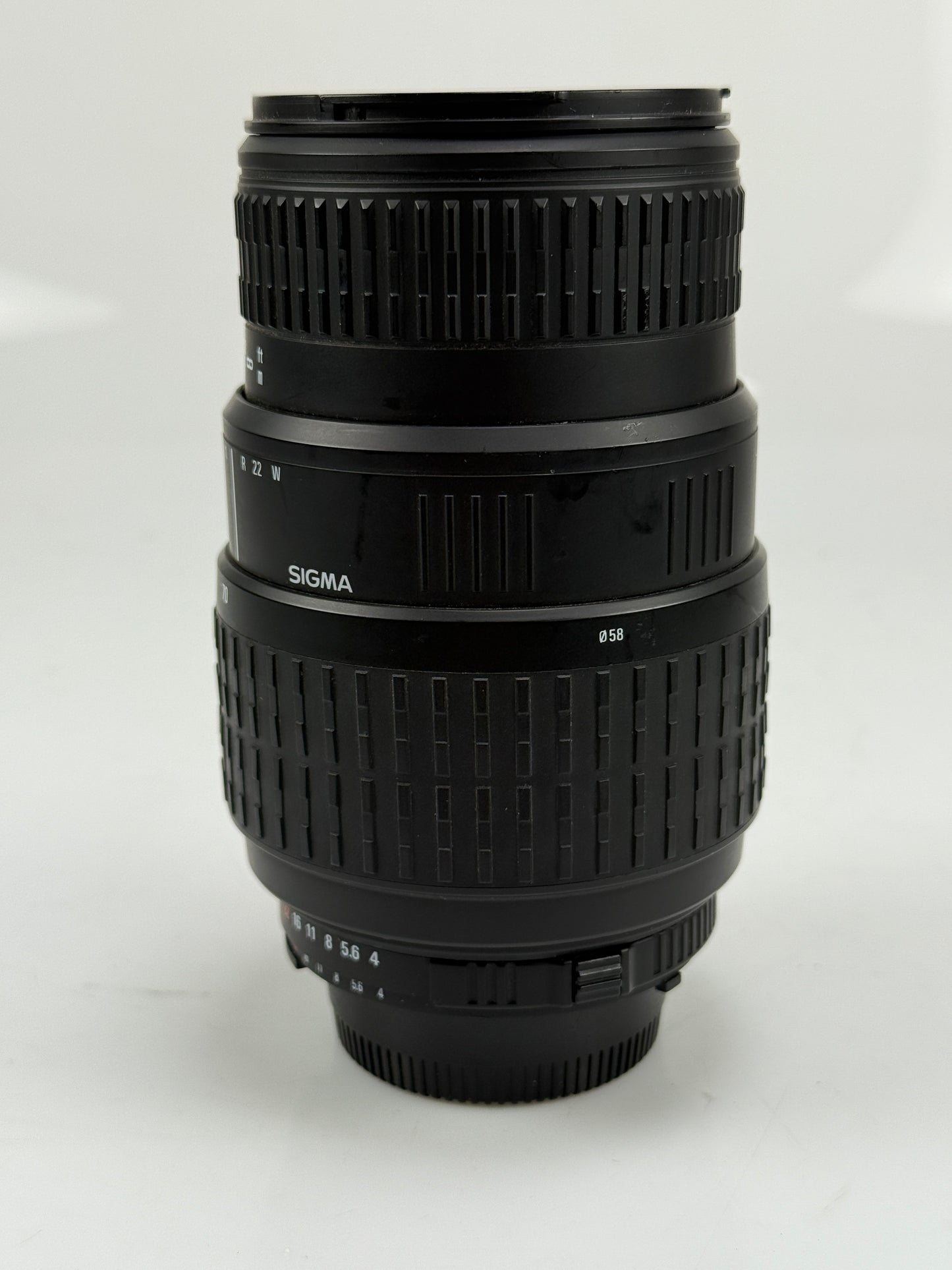 Sigma AF 70-300mm f4-5.6 DL Macro Super Nikon AF Lens