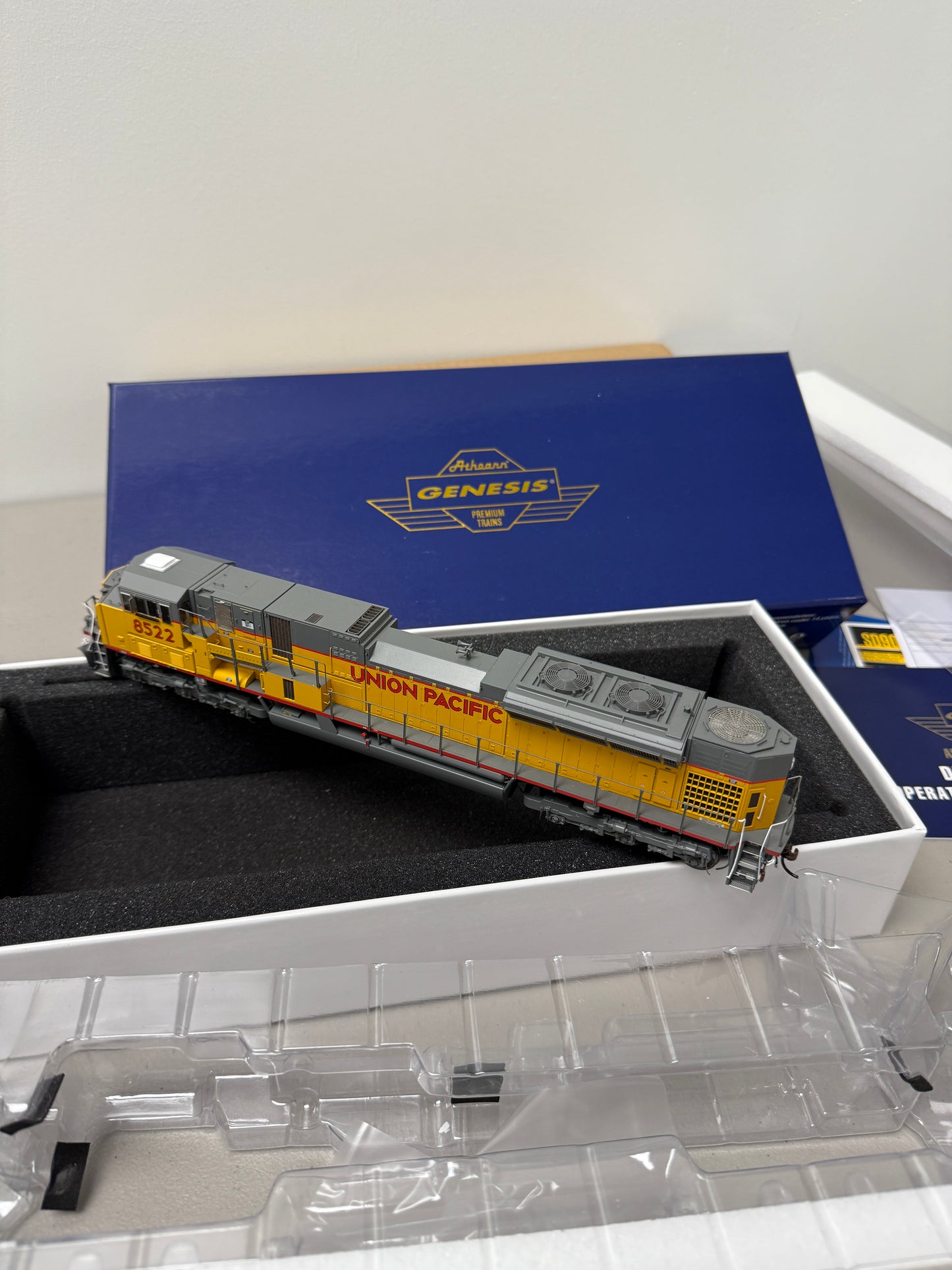 HO Athearn Genesis Union Pacific ATHG27326 with sound Tsunami 2 SD90MAC-H Phase II 8522