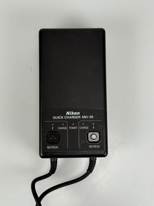 Nikon MH-30 Battery Charger for MN-30 Battery in F5 Cameras