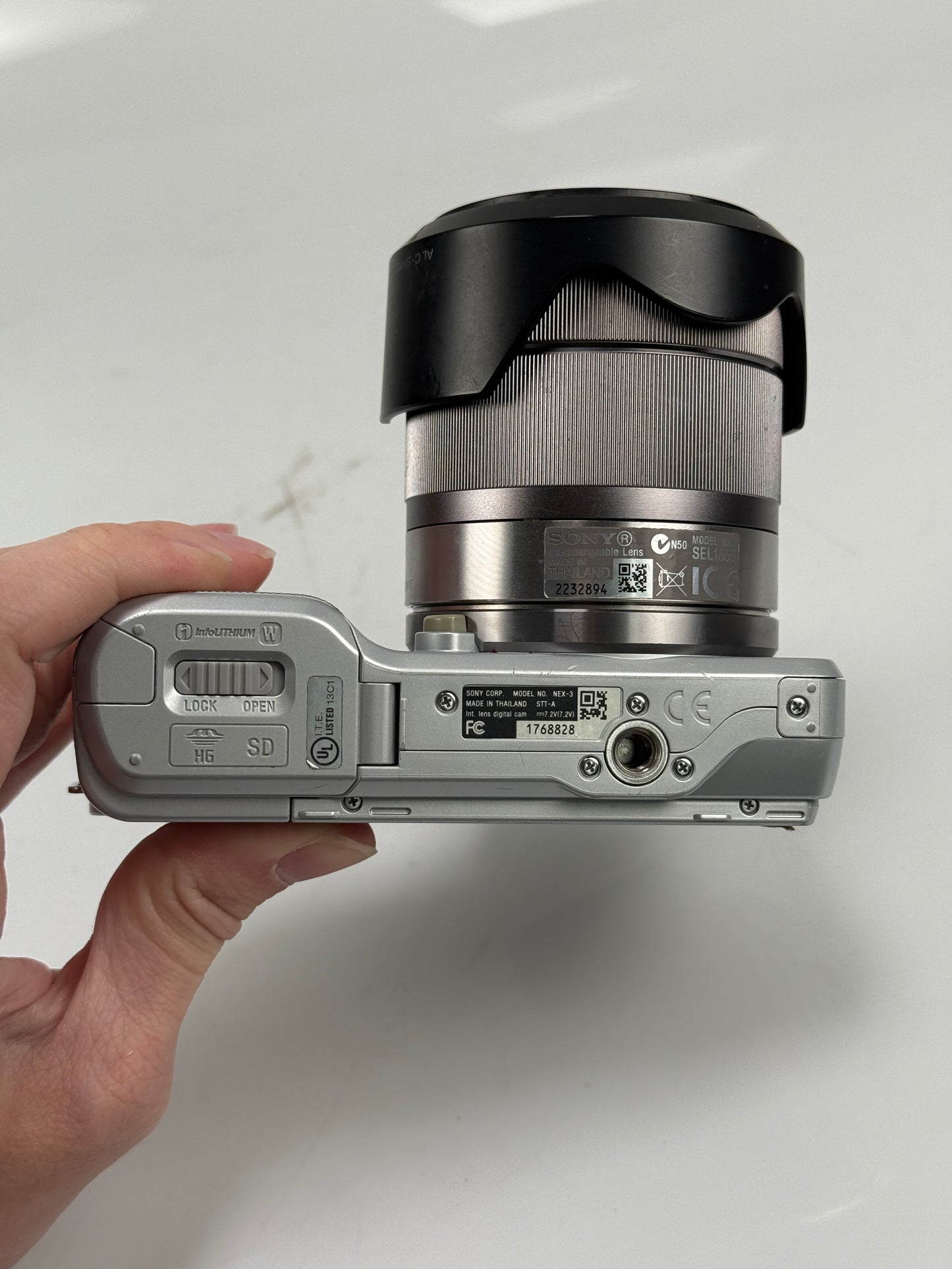 Sony Alpha NEX-3 14.2MP Digital Camera - Silver with 18-55mm OSS lens