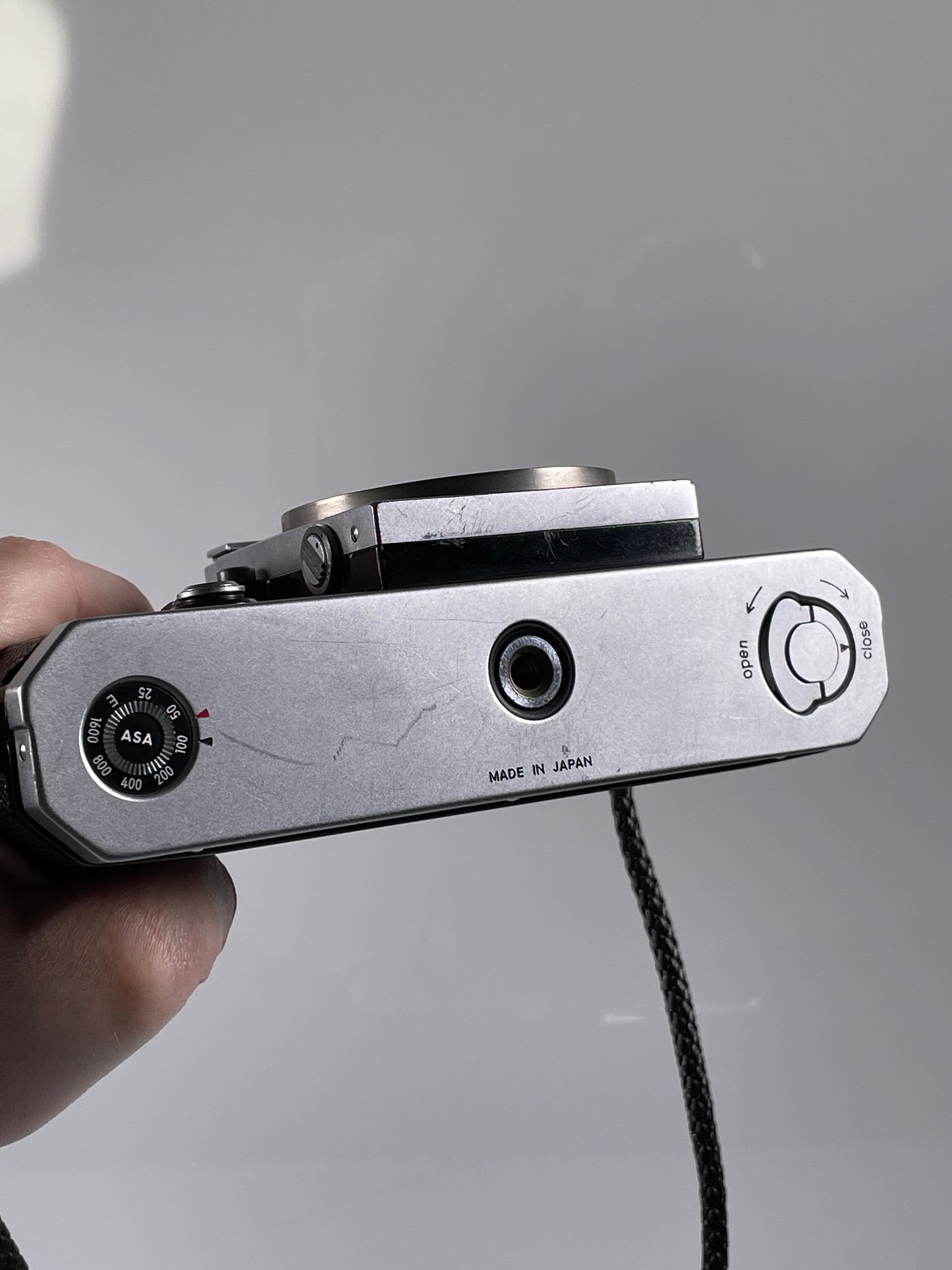 Nikon F Standard Prism SLR Camera Body Ser: 64XXXXX Chrome NPK