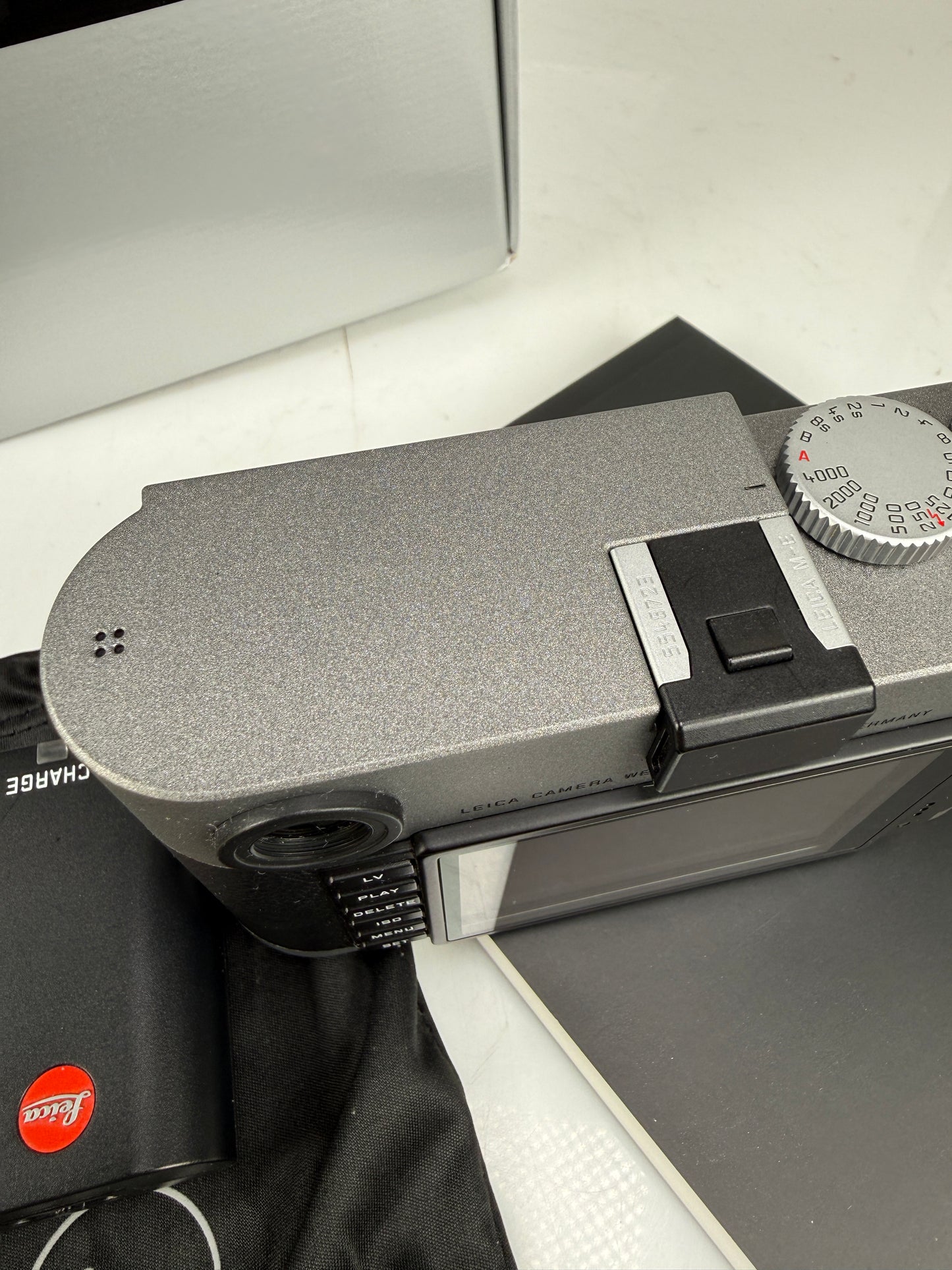 Leica M-E (Typ 240) 24MP Digital Rangefinder Camera Anthracite RARE