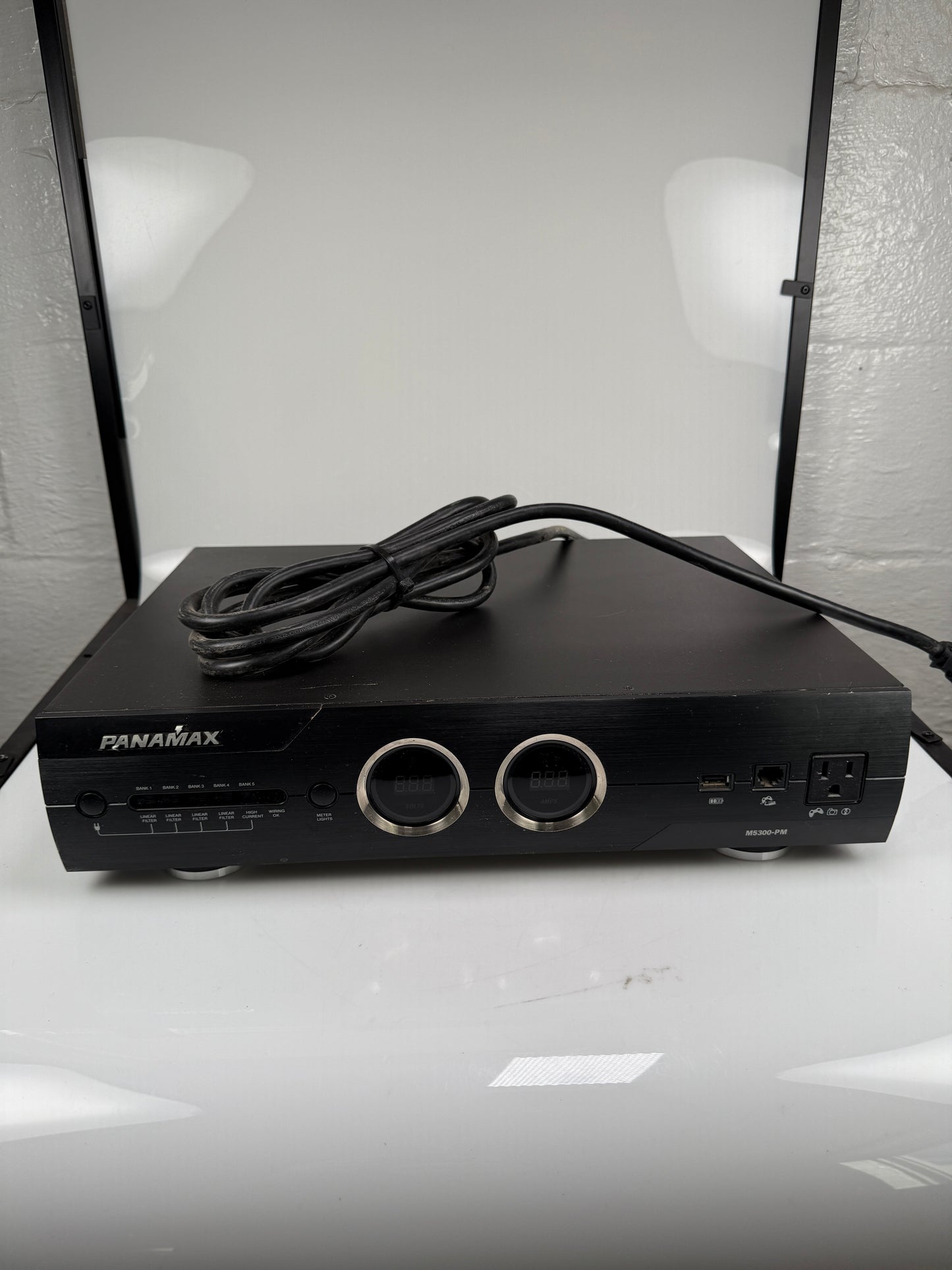 Panamax M5300PM 11 Outlet Clean Power Level 4