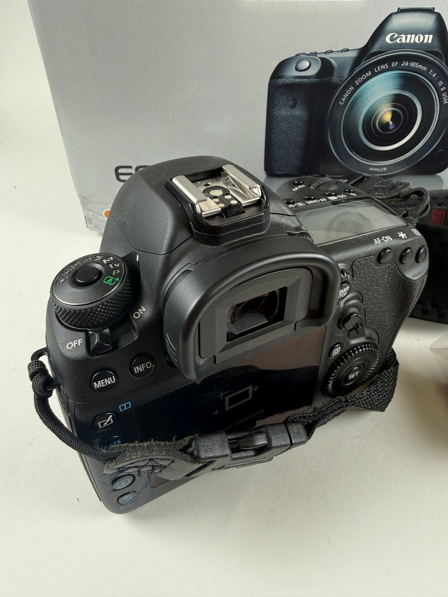 Canon EOS 5D Mark IV 30.4MP Digital SLR Camera Body