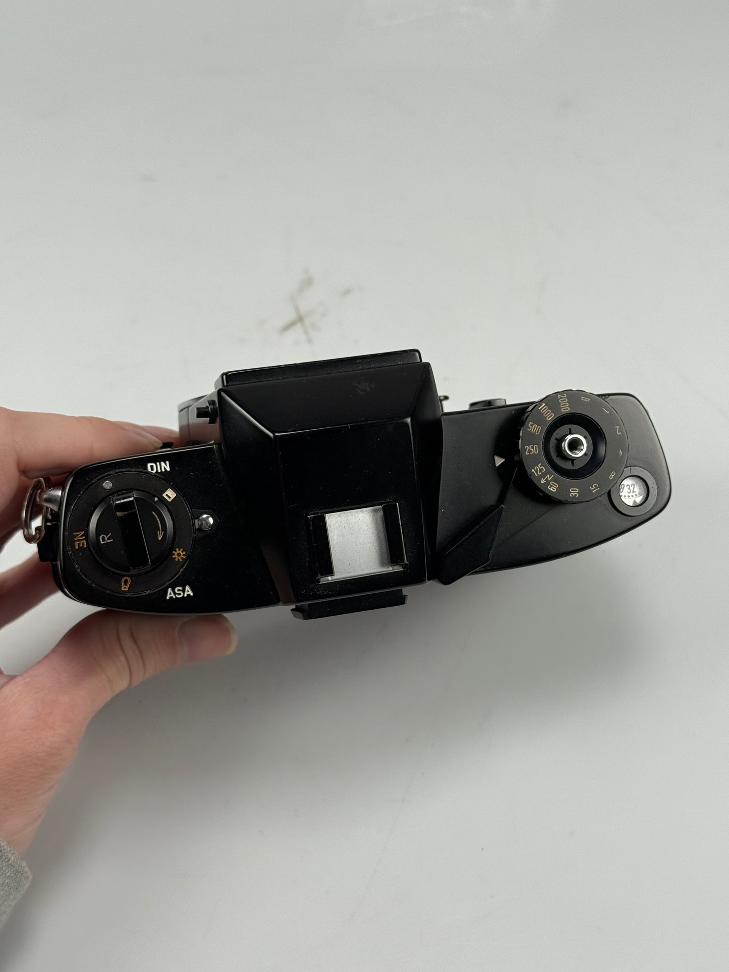 Leicaflex SL Black Paint Body 35mm film camera