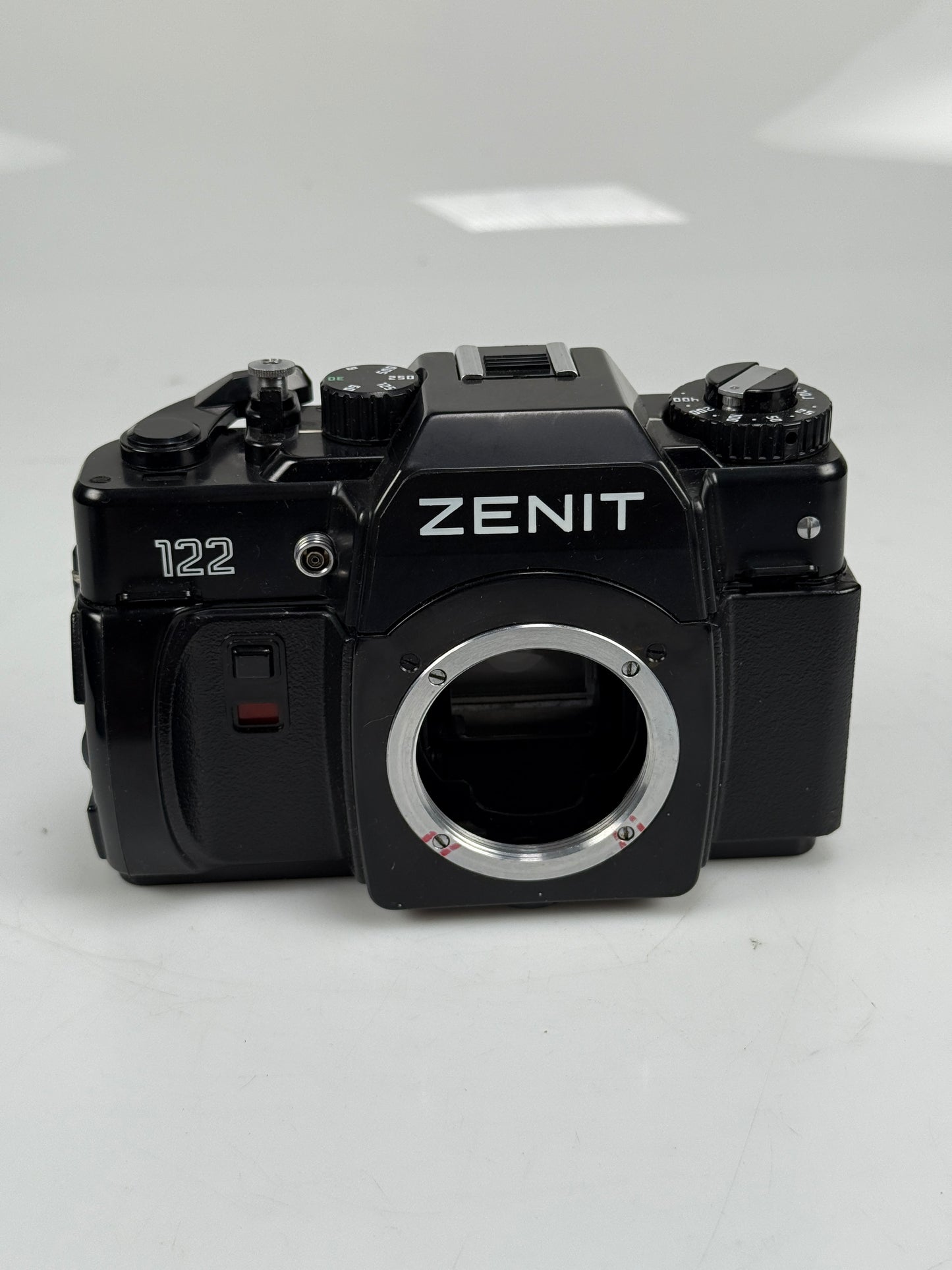 SOVIET USSR ZENIT-122 35mm SLR Film camera BODY