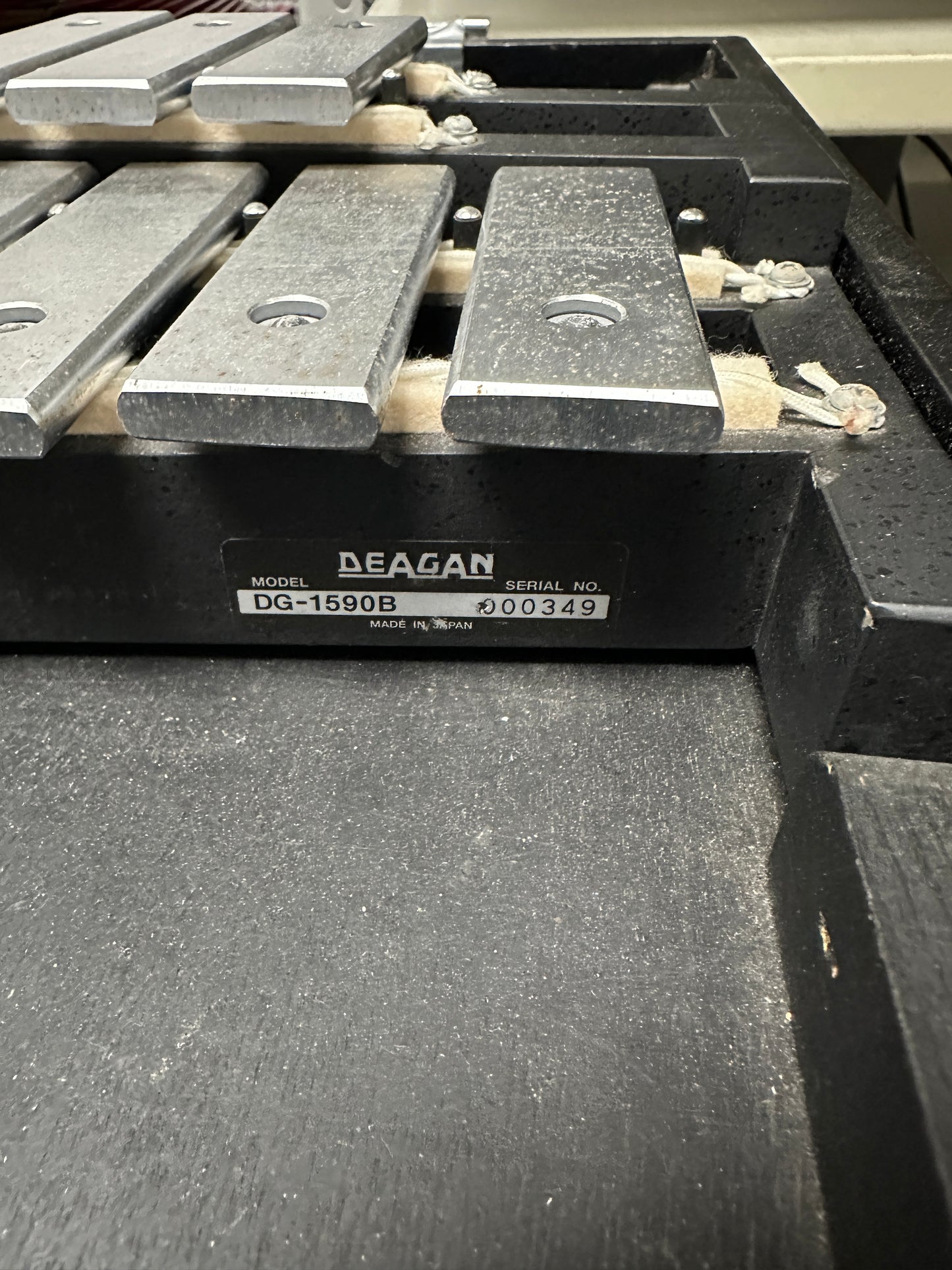 Deagan model 1590 B glockenspiel 2.5 octave instrument