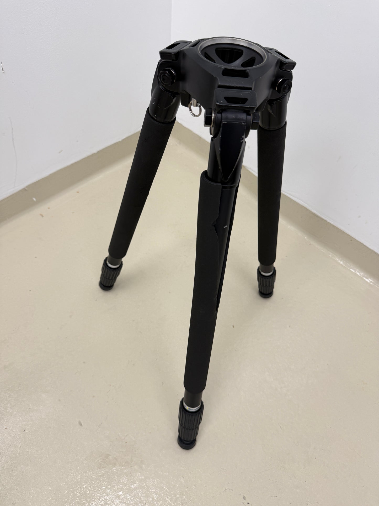 Miller Solo 75 3-Section Aluminum Alloy Tripod Legs with 75mm Bowl
