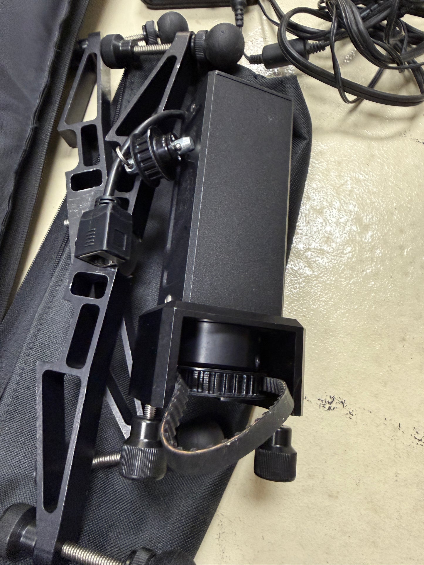 Kessler Crane CS1002 CineSlider 5Ft - Bundle With feet, and second shooter, soft case