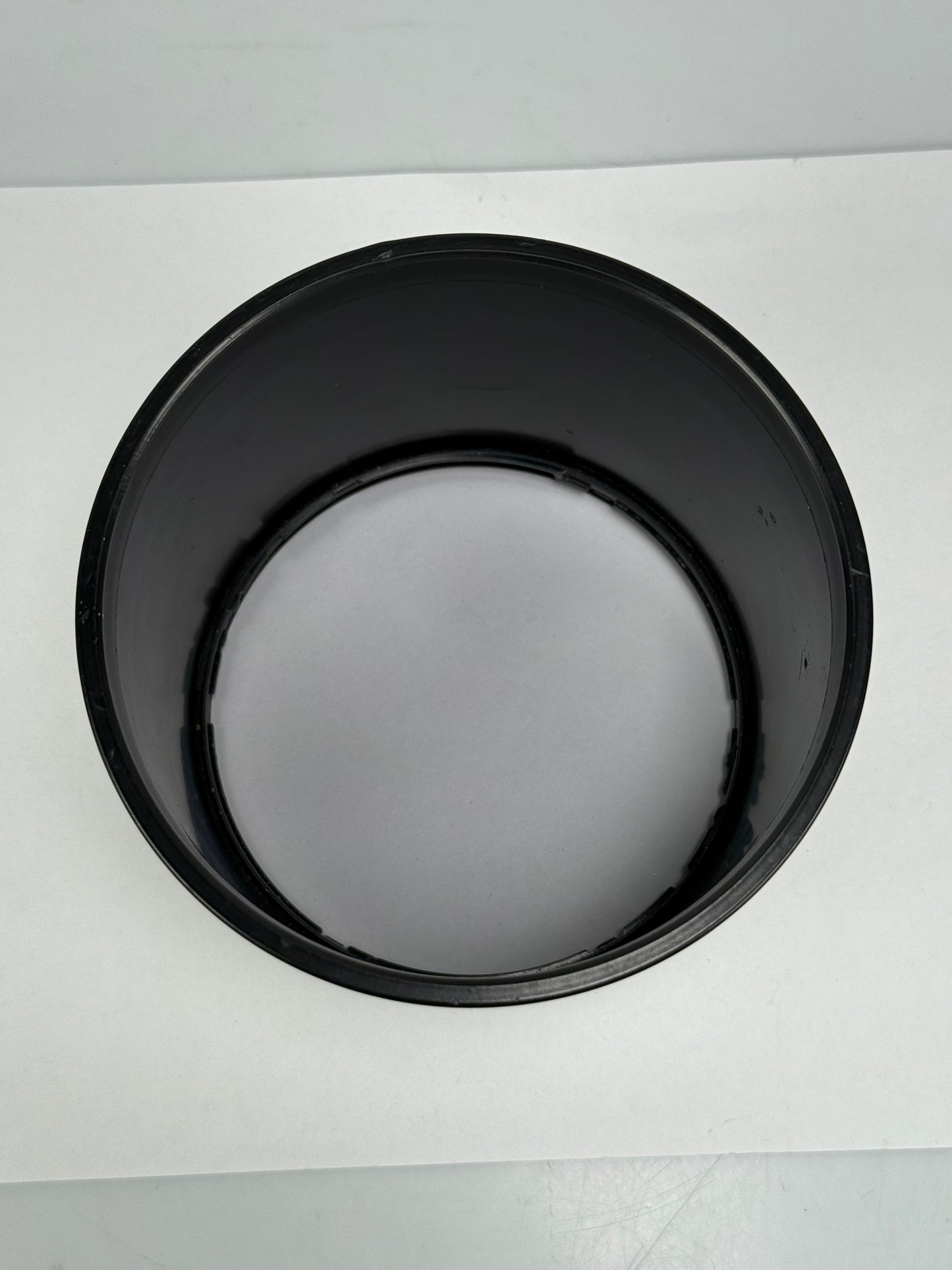 Sony FE 200-600mm G OSS Lens - SEL200600G lens hood