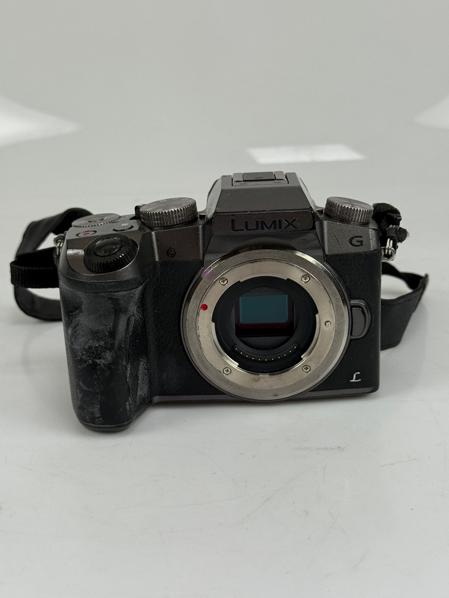 Panasonic Lumix DMC-G7 16MP Mirrorless MFT Digital Camera Body