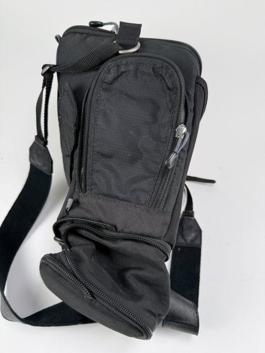 Think Tank Digital Holster 40 V2.0 Bag  Zipper Secured Lid Travel Black (Copy)