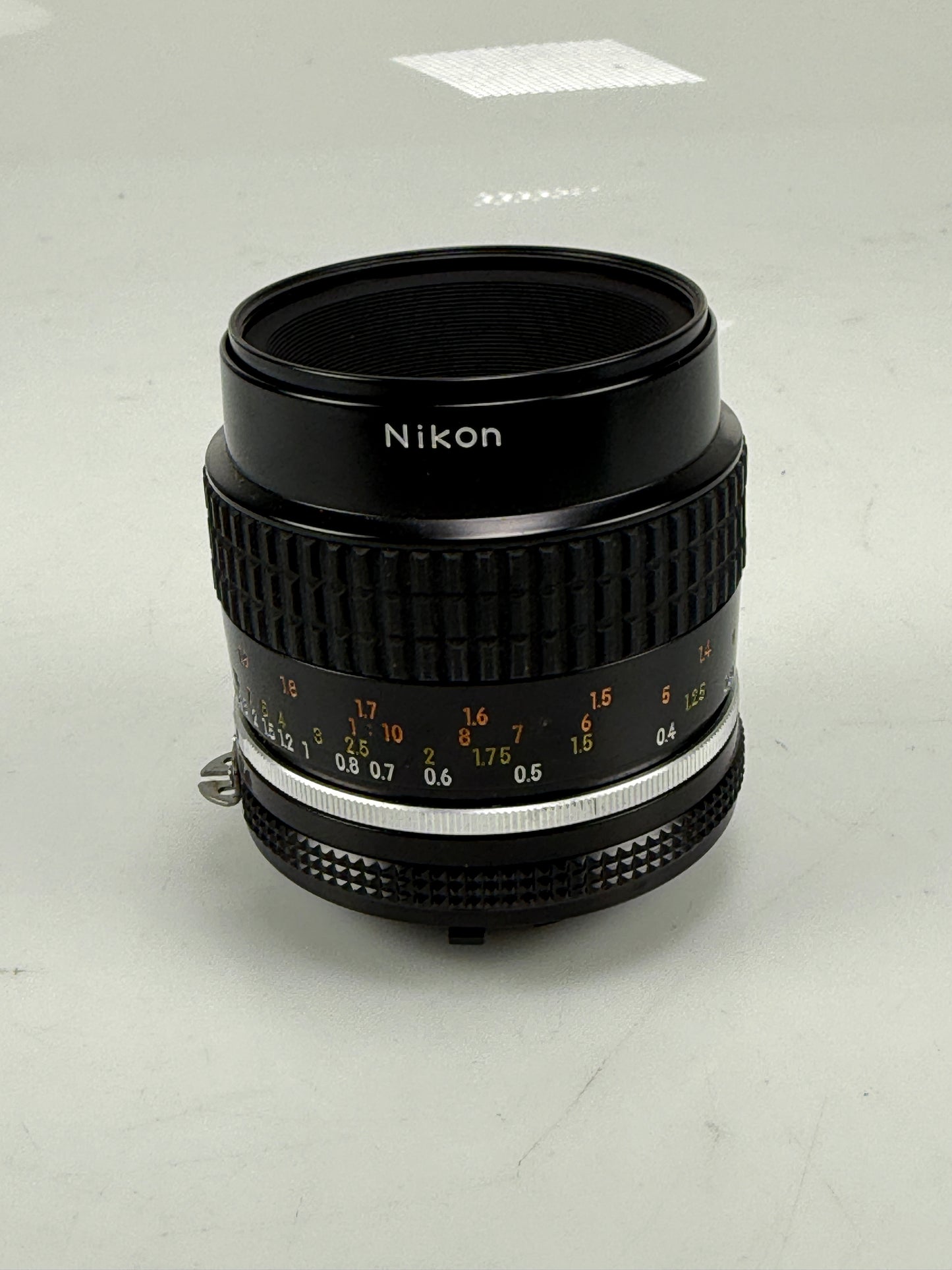 Nikon Nikkor AIS 55mm f2.8 Micro Lens