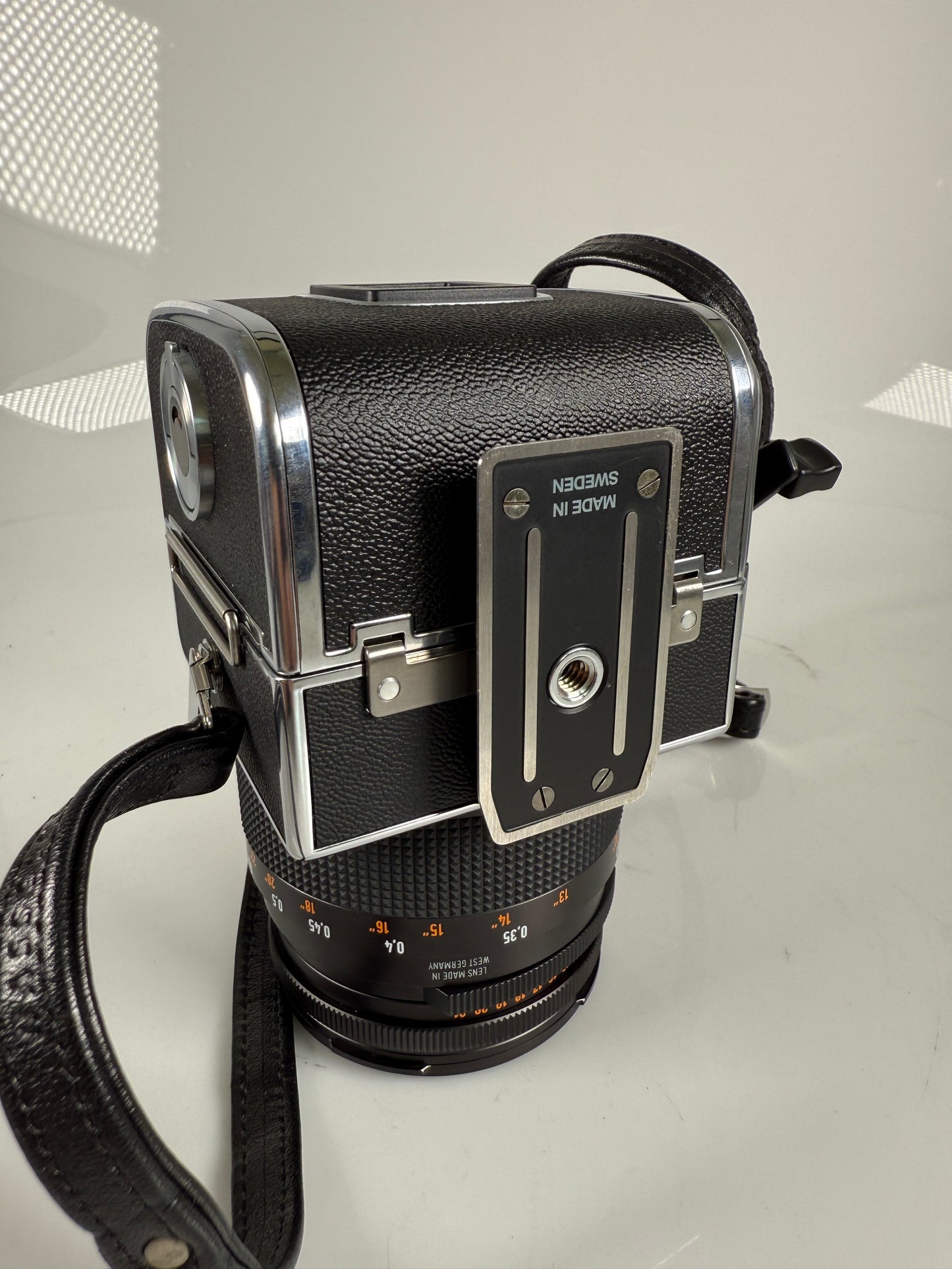 Hasselblad 903 SWC Camera Biogon 38mm Lens Finder, hood, A12 Back Chrome