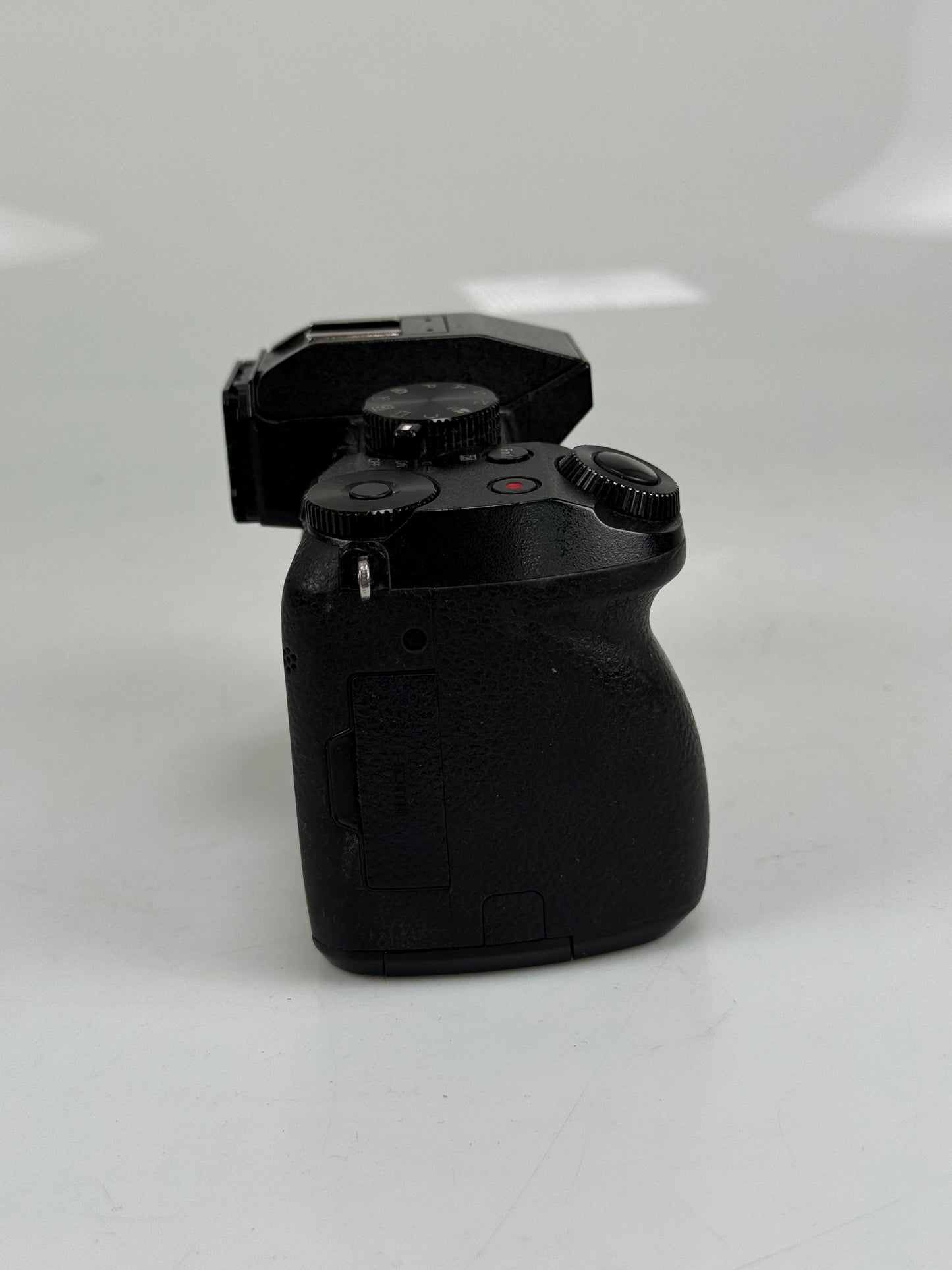 Panasonic Lumix DMC-G7 16MP Mirrorless MFT Digital Camera Body