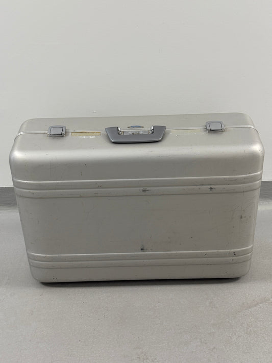 Zero Halliburton Aluminum camera Combo Lock Case 26x18x8