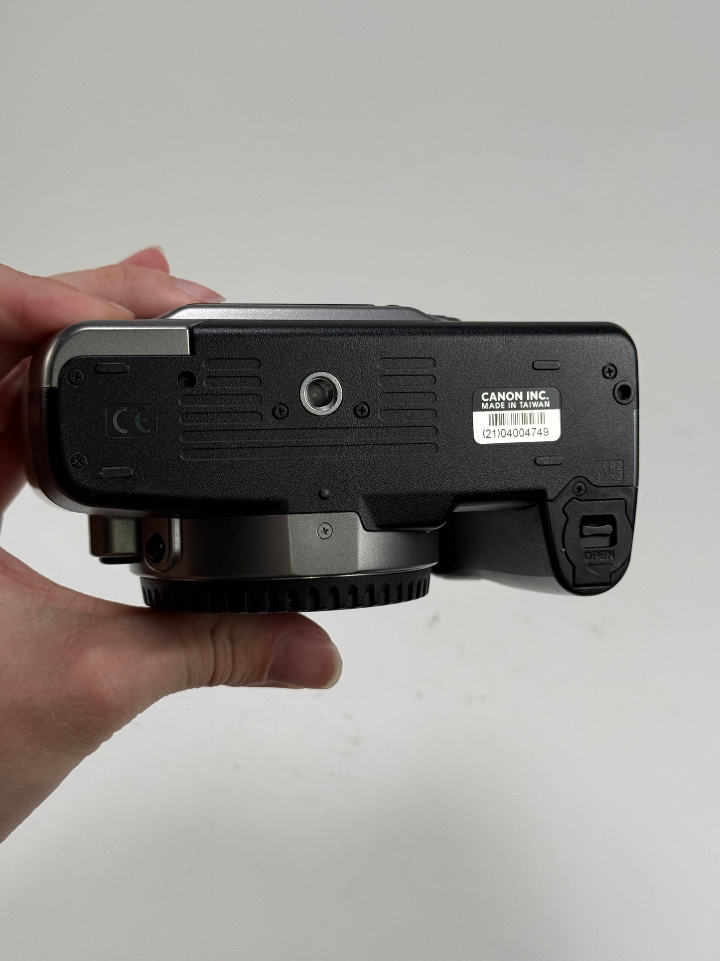 Canon EOS Rebel T2 35mm SLR Film Camera body