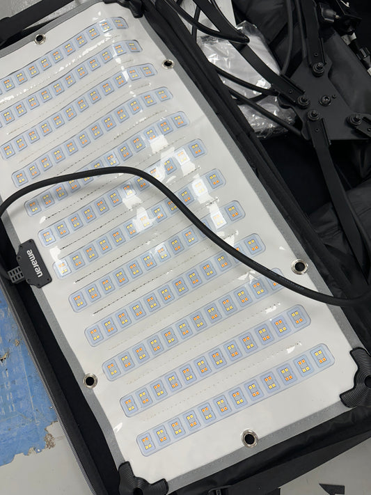 Aputure Amaran F21x kit 2x1’ Flexible LED Mat Fixture