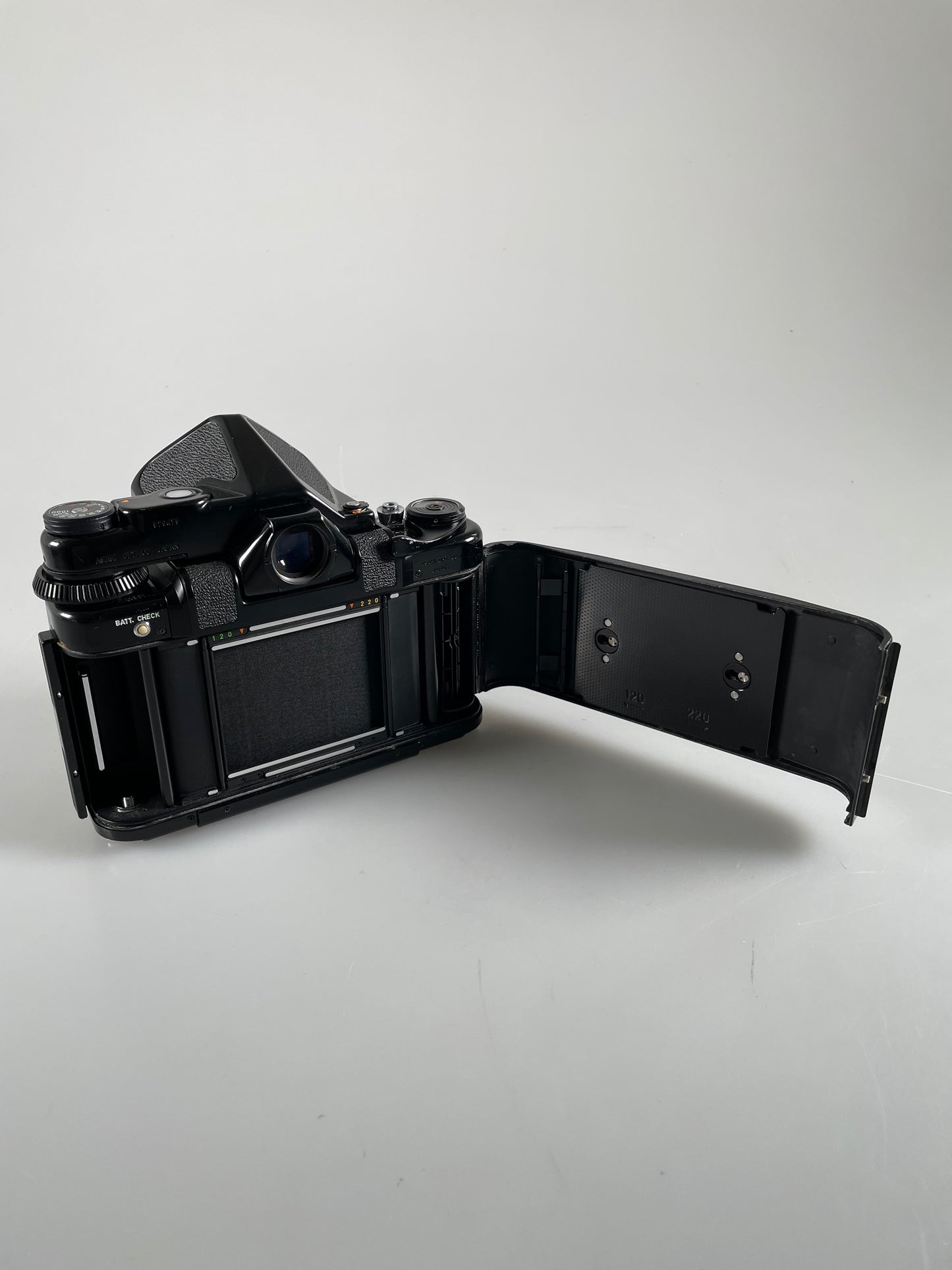 Pentax 67 6x7 Mirror Up MLU Body with metered prism