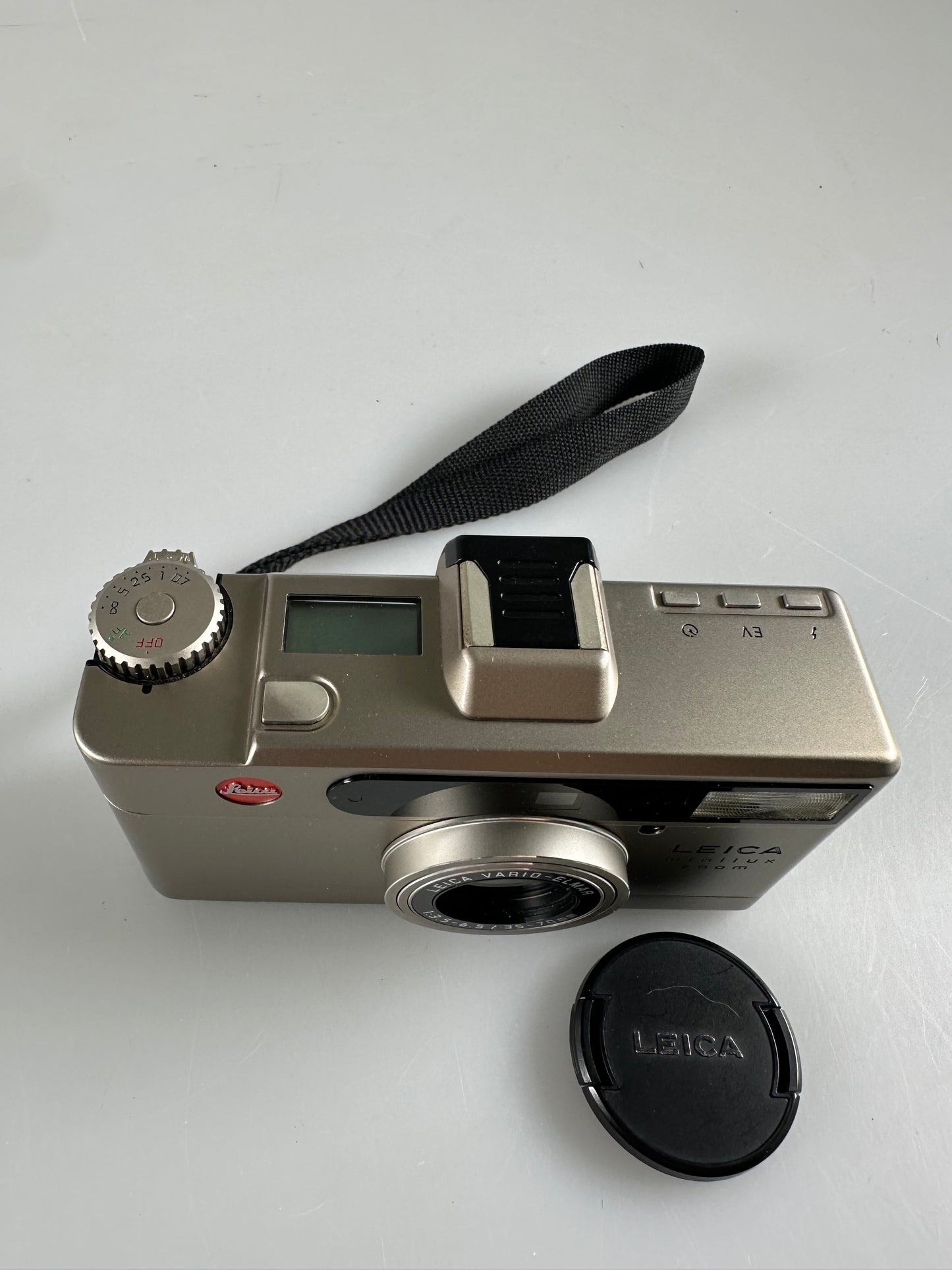 Leica Minilux Zoom Point & Shoot Film Camera 35-70mm