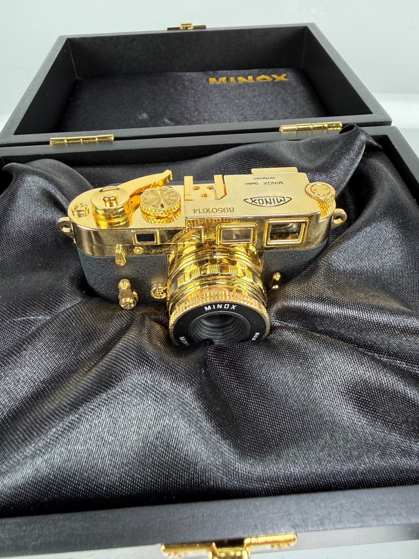 Minox Leica M3 Mini Digital Camera 5MP Classic Replica Gold edition RARE