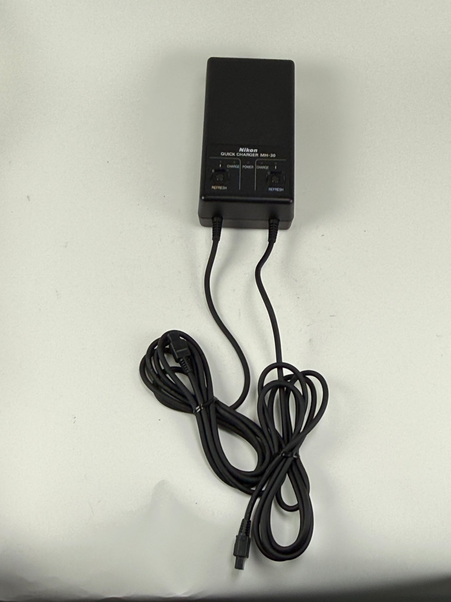 Nikon MH-30 Battery Charger for MN-30 Battery in F5 Cameras