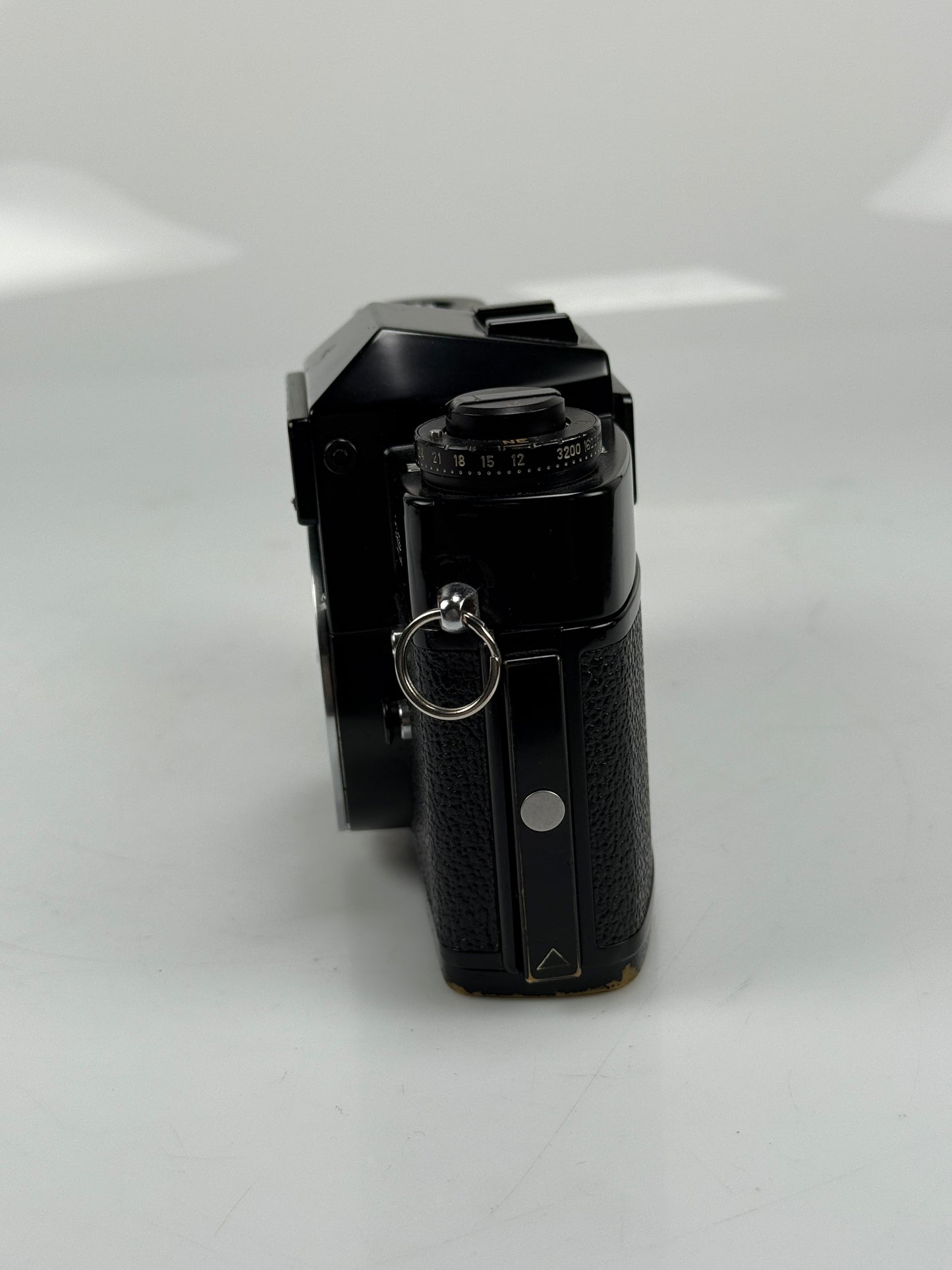 Leicaflex SL Black Paint Body 35mm film camera