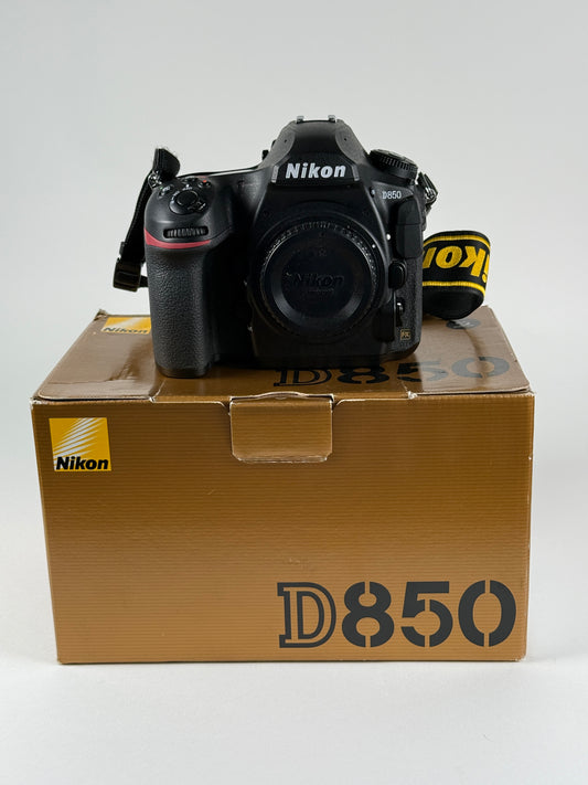 Nikon D850 Full Frame Digital camera body