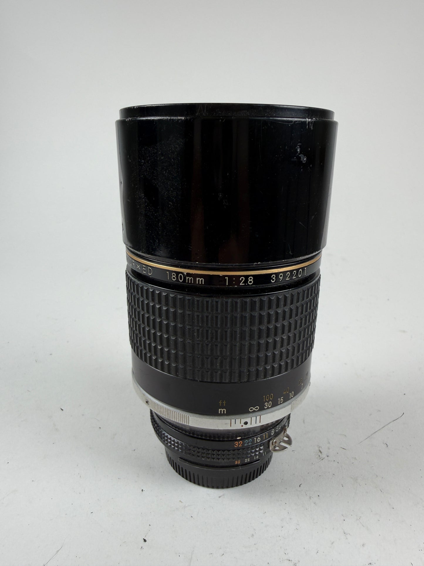 Nikon Nikkor ED AIS Ai-s 180mm f2.8 Telephoto MF Lens