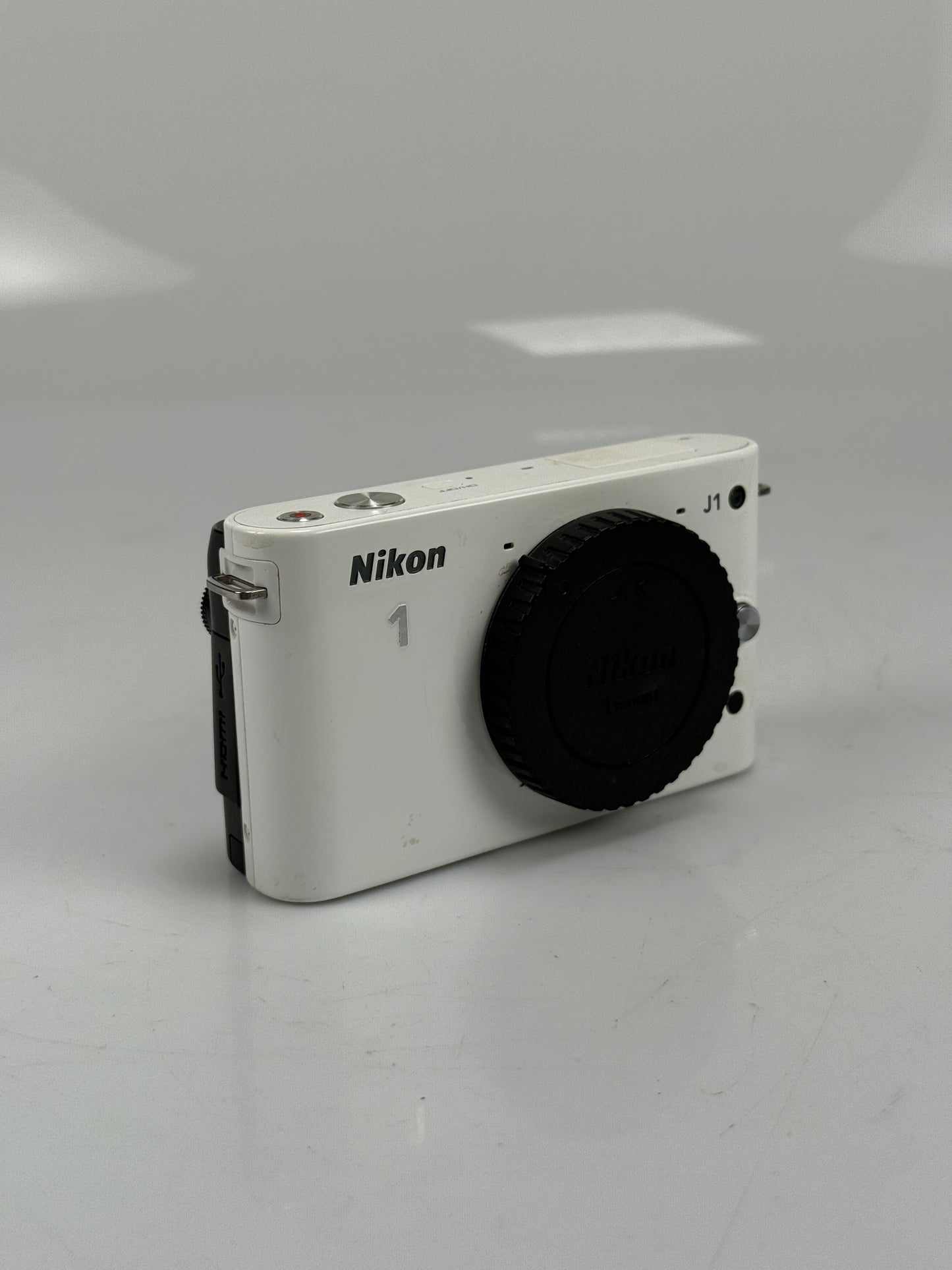 Nikon 1 J1 10.1MP Mirrorless SLR Camera w/ 10-30mm, 30-110mm Lens white