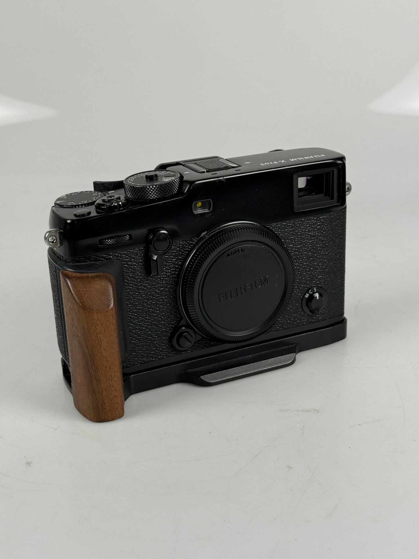 Fujifilm Fuji X-Pro3 26.1MP Mirrorless Digital Camera Body Black