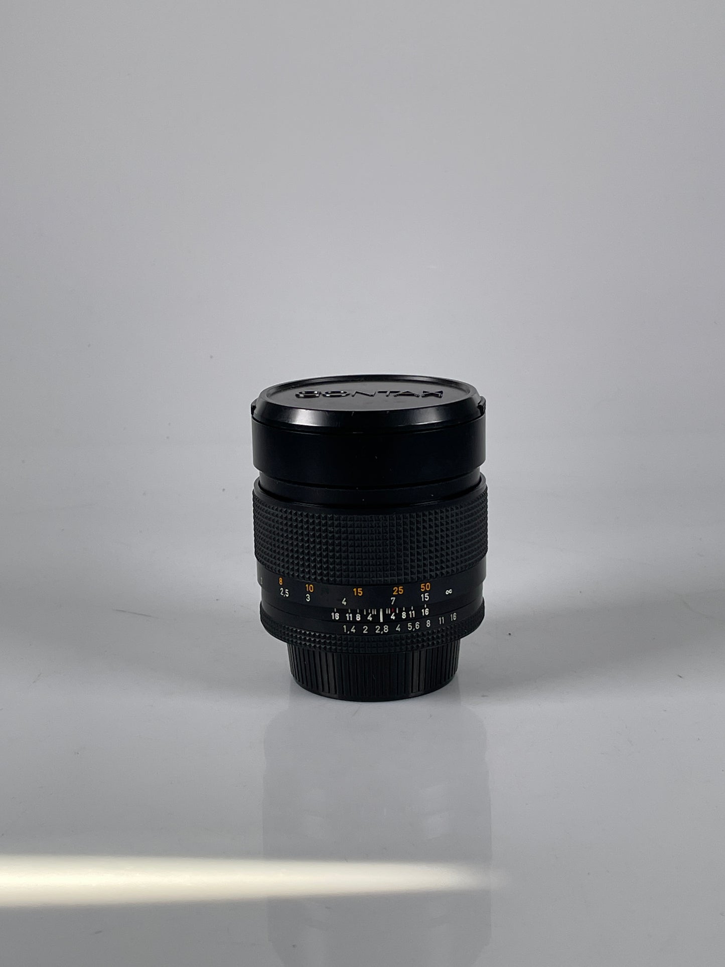 Contax Carl Zeiss Planar T* 85mm f1.4 AEG Lens for C/Y Mount
