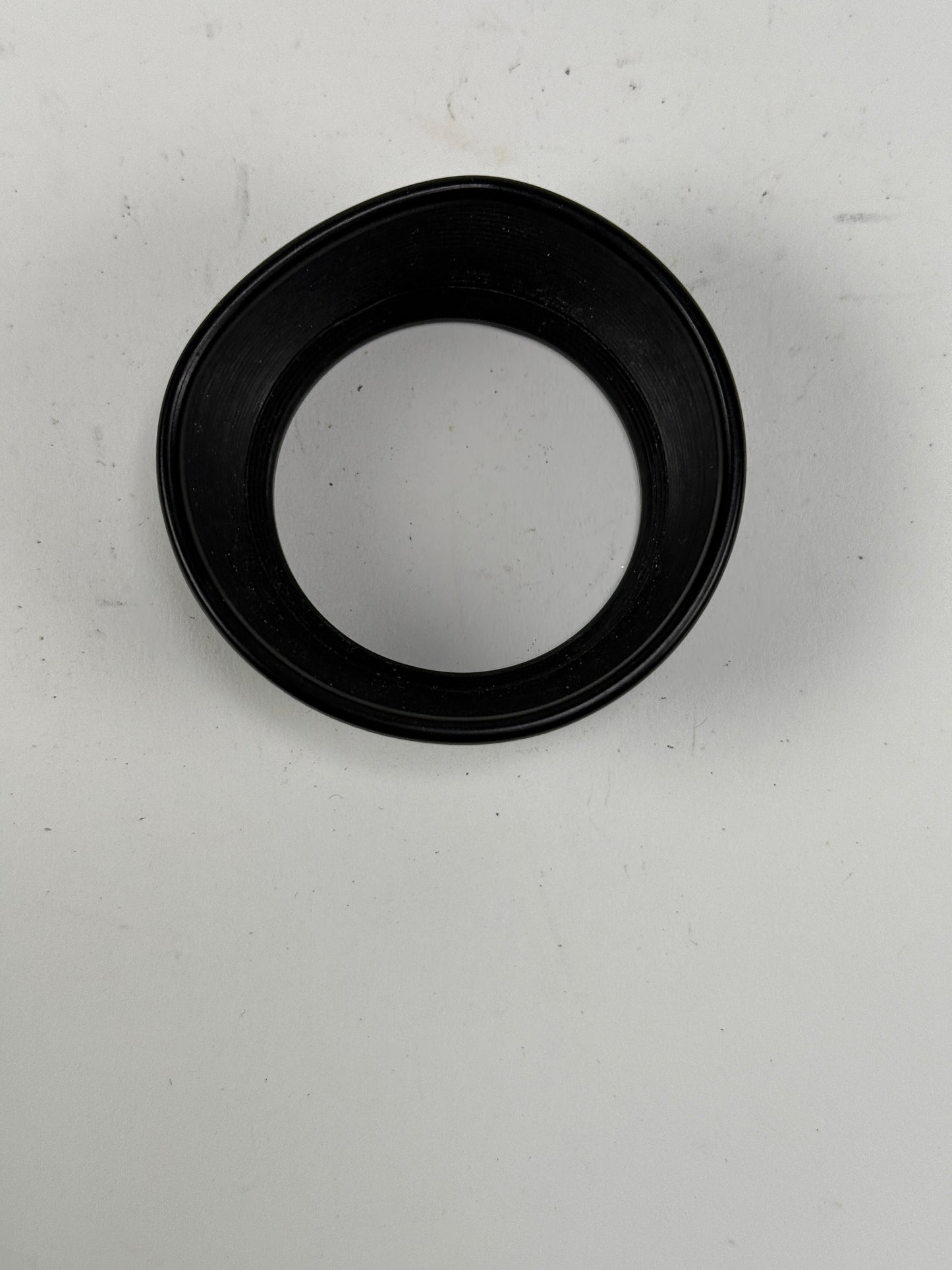 Olympus 49mm Screw on type Lens hood for OM zuiko 85mm f2 100mm f2.8 Genuine