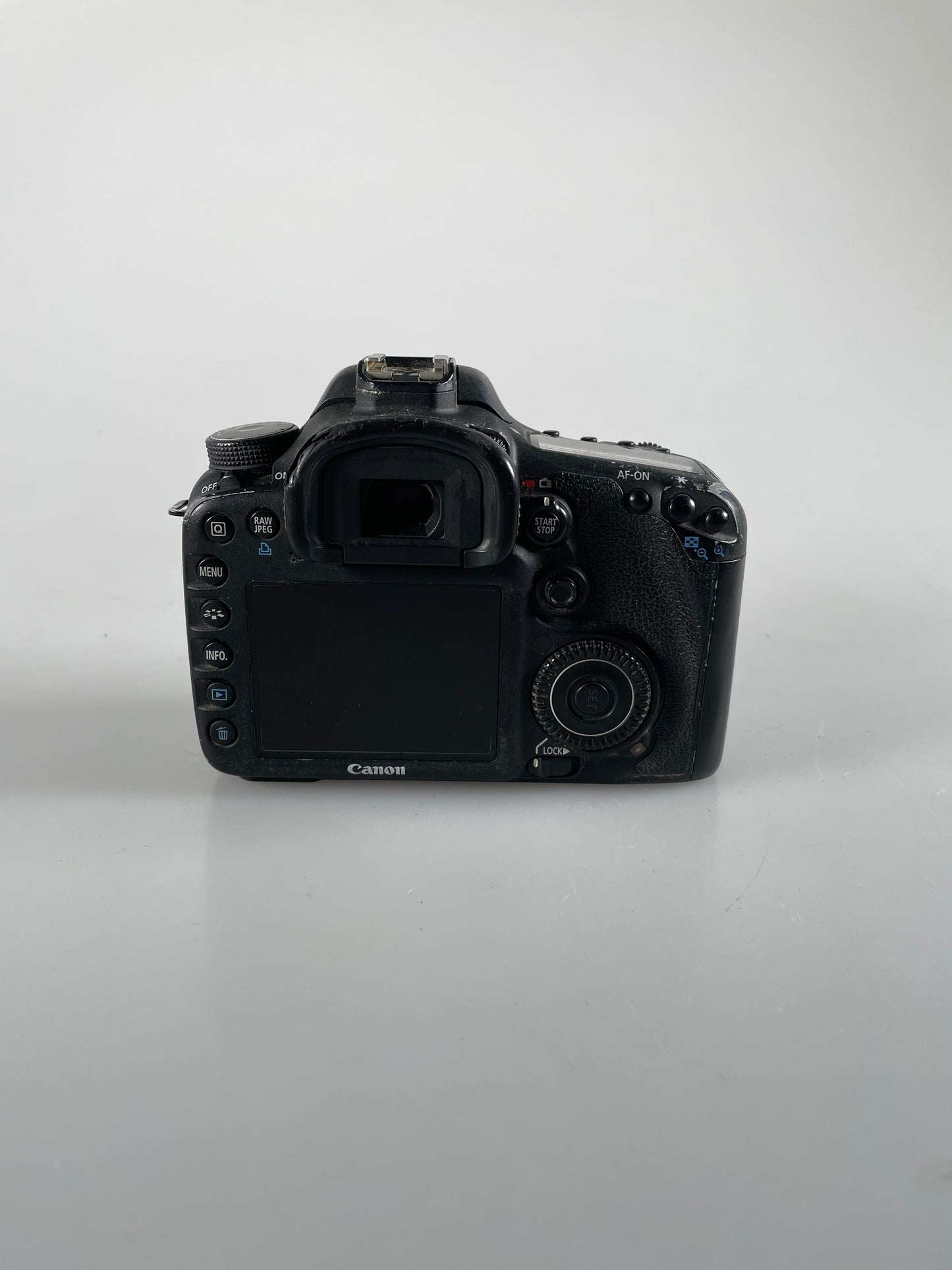 Canon EOS 7D 18.0 MP Digital SLR Camera Black Body Only