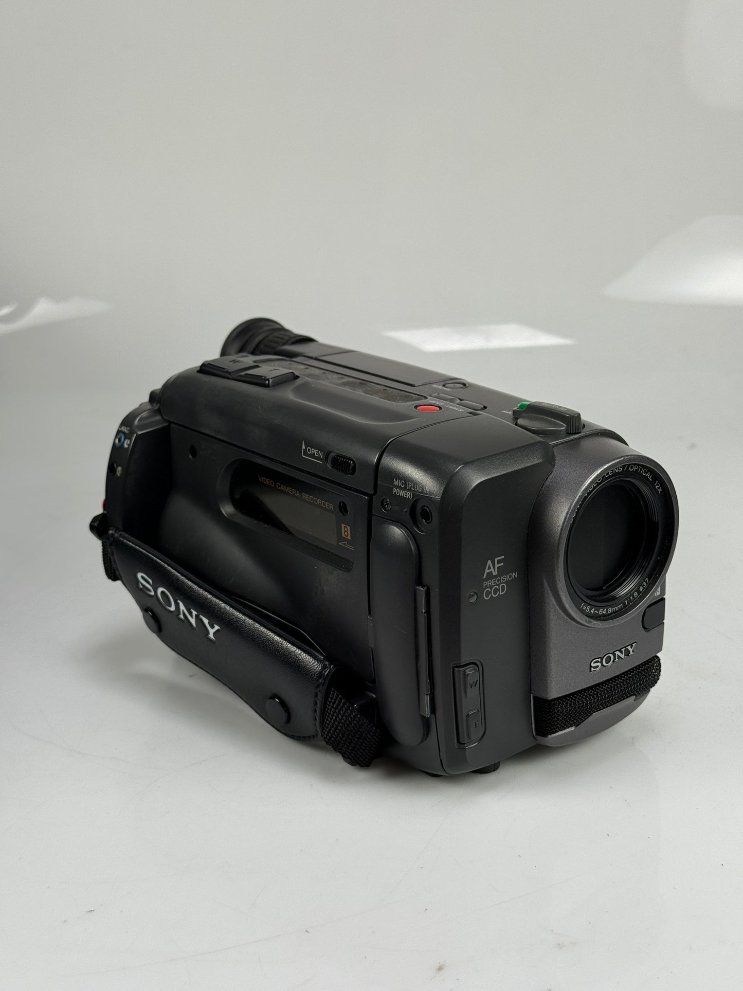 SONY DCR-TRV40 Digital8 Hi8 Video8 Handycam Camcorder