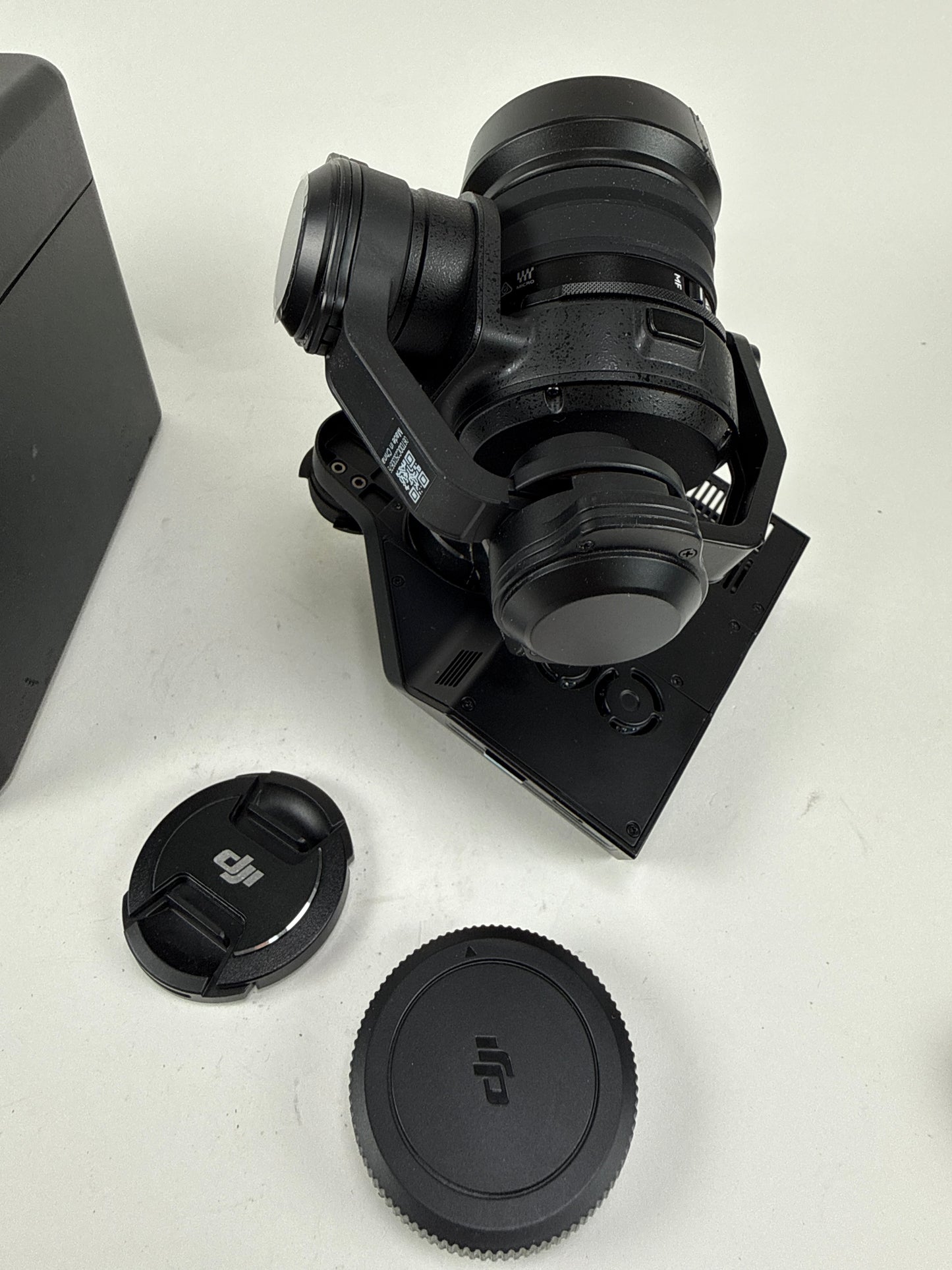 DJI Zenmuse X5R Camera and 3-Axis Gimbal w/ DJI 15mm f1.7 MFT ASPH Prime Lens