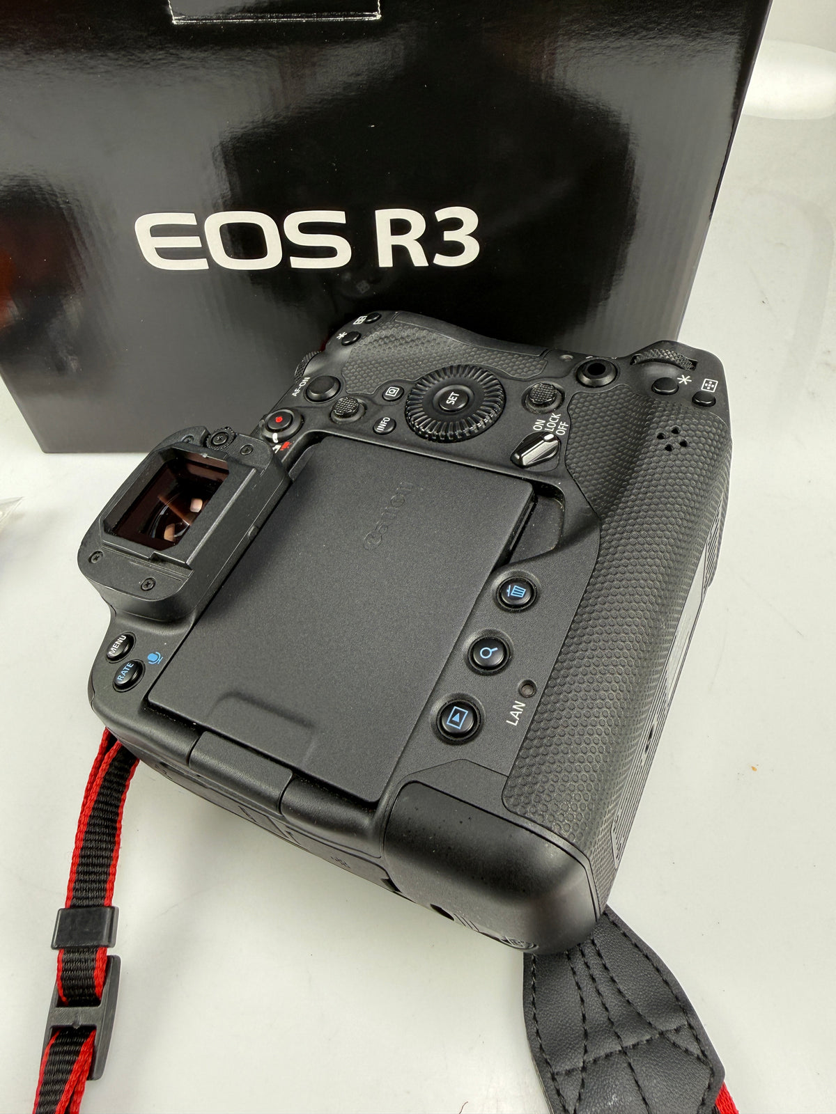 Canon EOS R3 Mirrorless Digital Camera Body Shutter count 3K