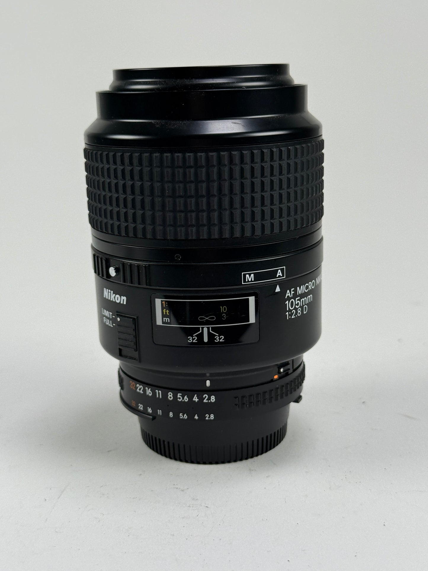 Nikon Nikkor AF 105mm f2.8 D Micro Lens