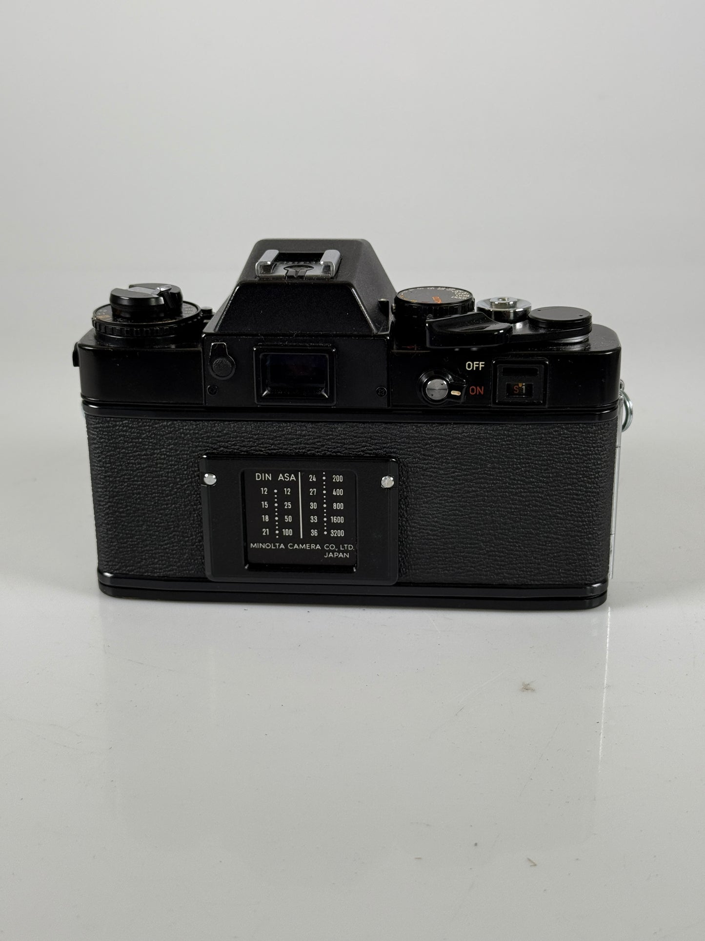 Minolta XE-7 Black 35mm SLR Film Camera w/ MD Rokkor-X PF 50mm f1.7 Lens