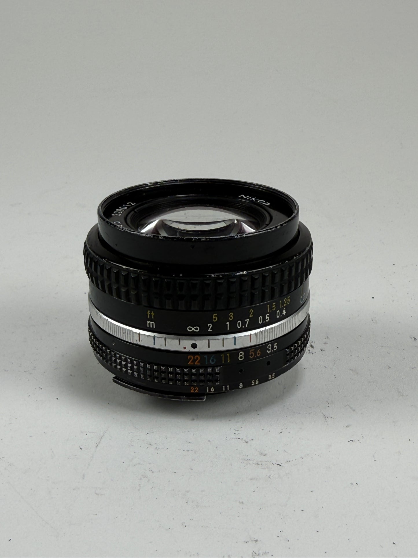 Nikon Ai-S AiS NIKKOR 20mm f3.5 MF Ultra Wide Angle Prime Lens