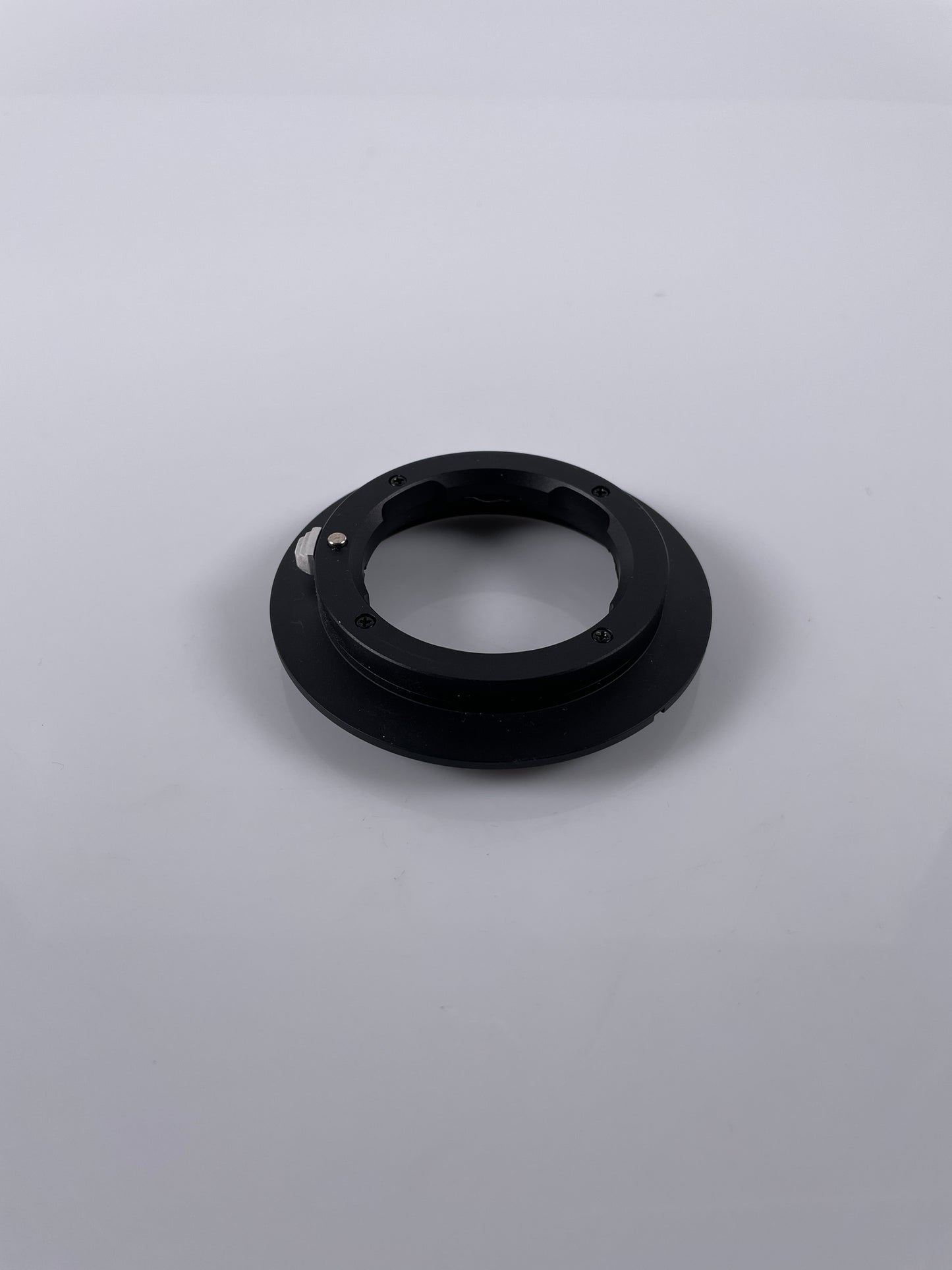 KIPON Adapter for Leica M Mount Lens to Hasselblad XCD X1D Medium Format Camera