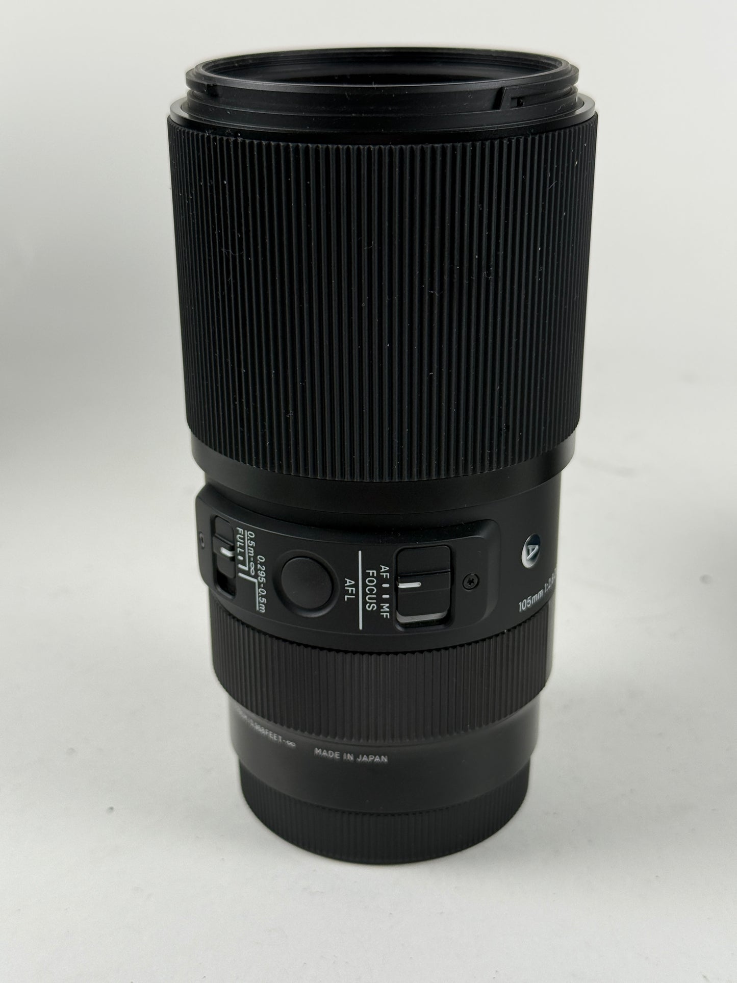 Sigma Art 105mm f2.8 DG DN Macro Lens For Leica L Mount + Hood Mint